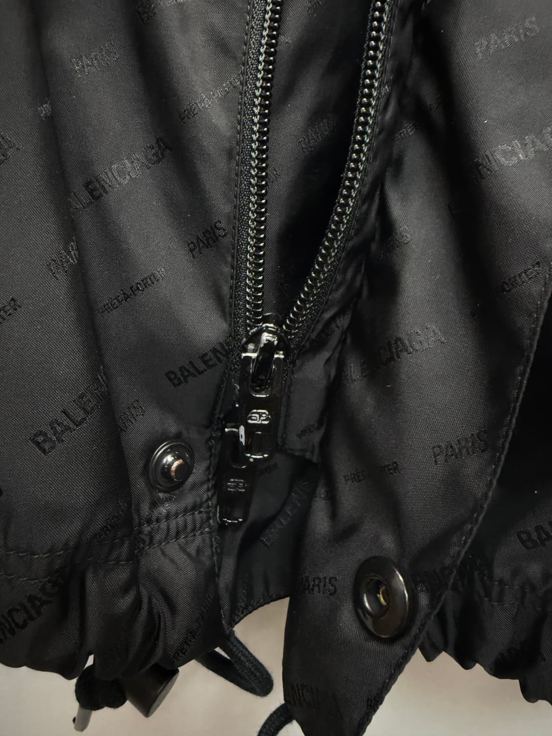 발렌시아가 로고 프린팅 자켓 ( 110 ) 상품이미지5