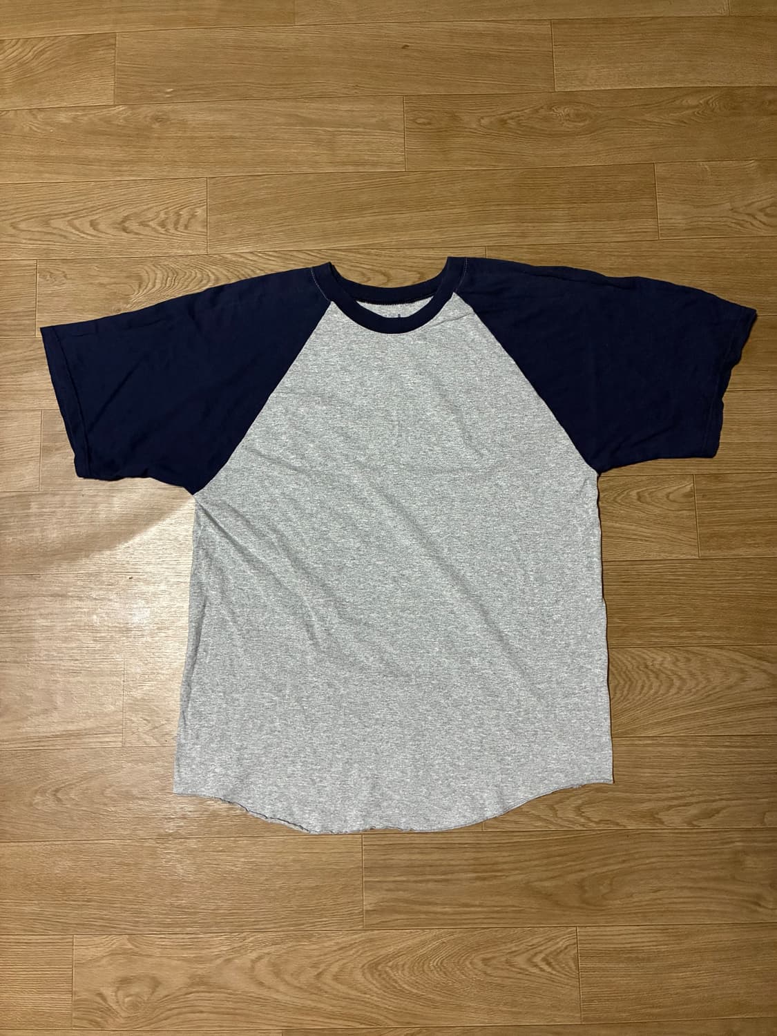 L) 90s) 푸릇오브더룸 래글런 티셔츠 그레이 네이비 상품이미지1