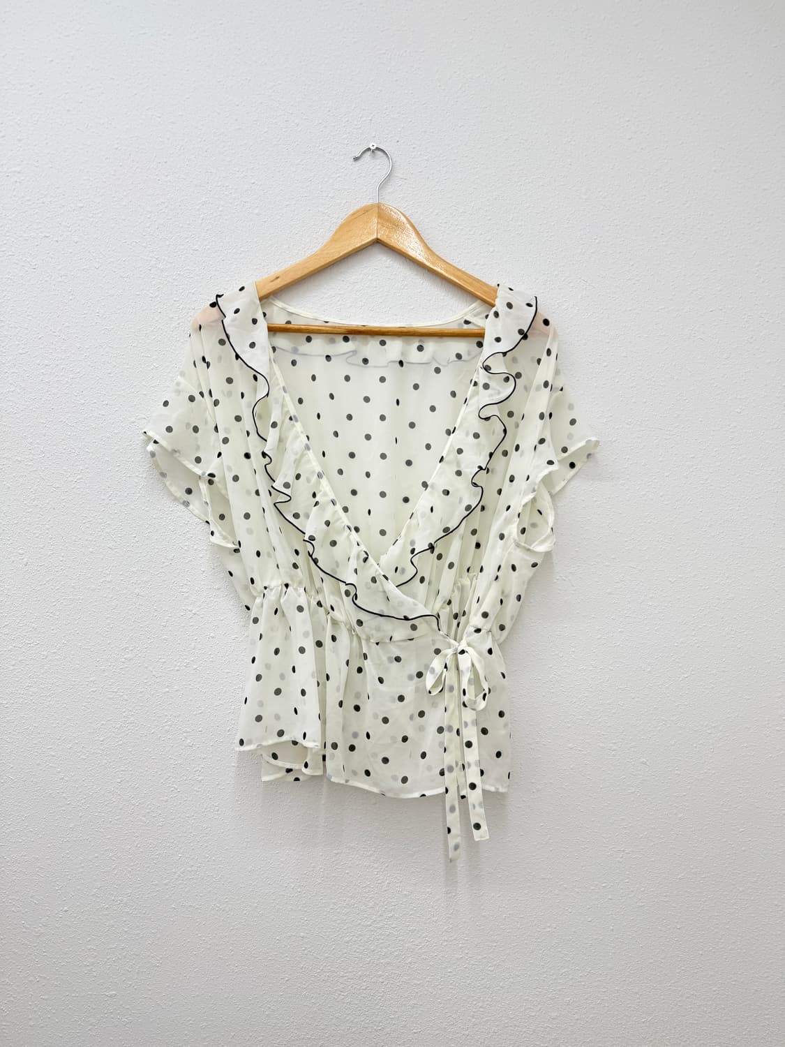 빈티지 시스루 도트 프릴 리본 블라우스 상품이미지1