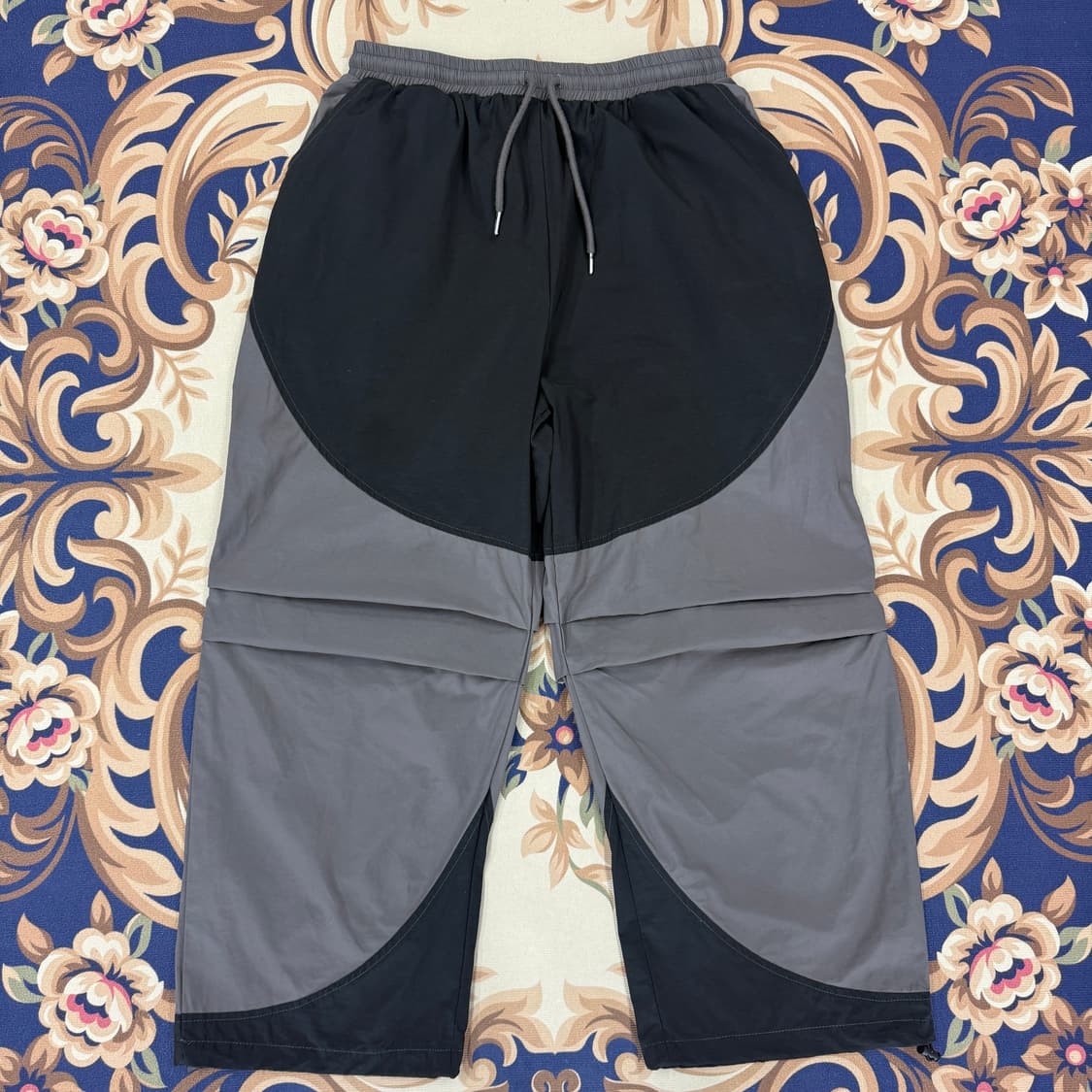 (L)꼼파뇨 CPGN 투톤 스트링 우븐 팬츠(블랙,차콜) 상품이미지1