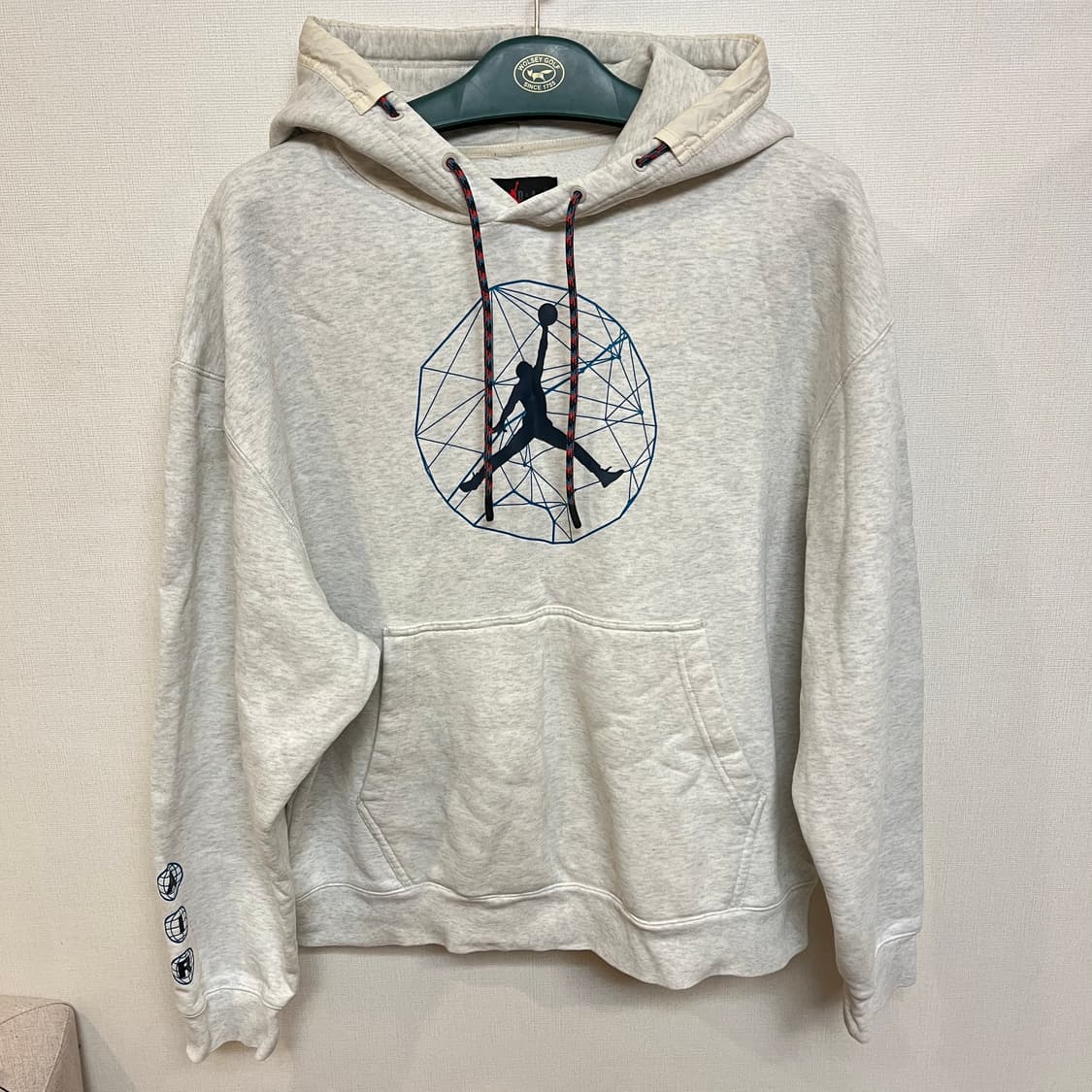 나이키 조던 에센셜 그래픽 후드 티셔츠 (기모O) 상품이미지2