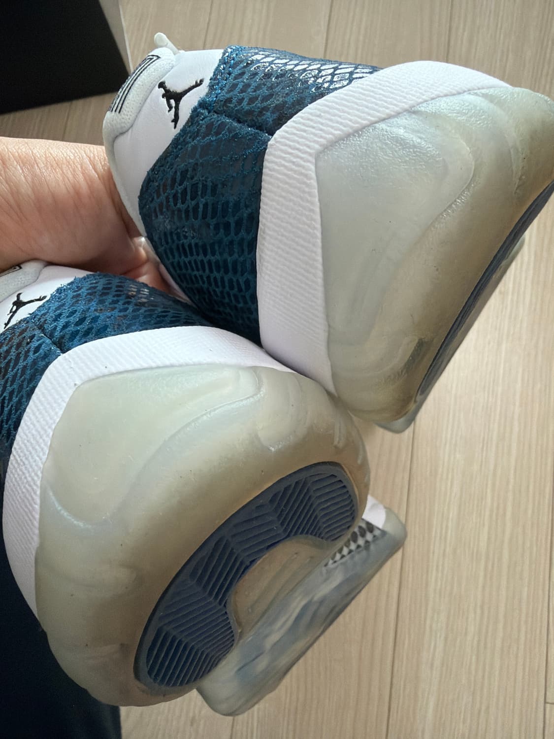 나이키 에어조던 11 레트로 로우 LE (네이비 뱀피) 상품이미지5