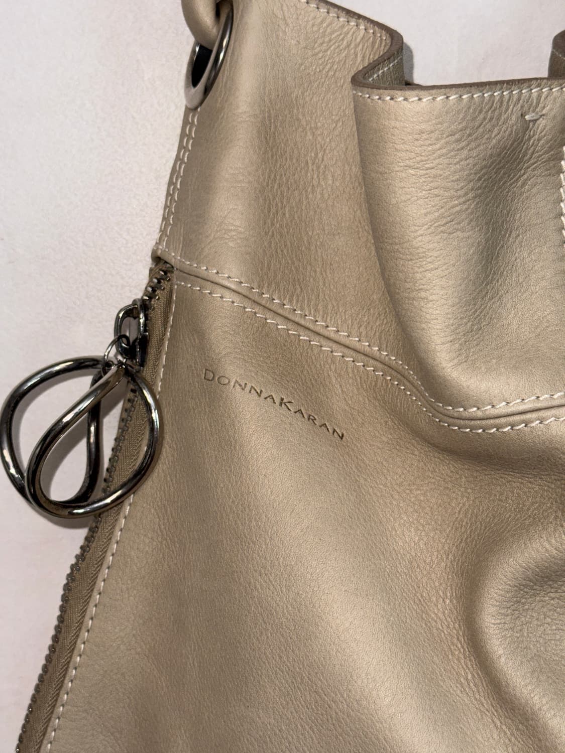 Donna Karan beige distinct knotted 숄더백 상품이미지3