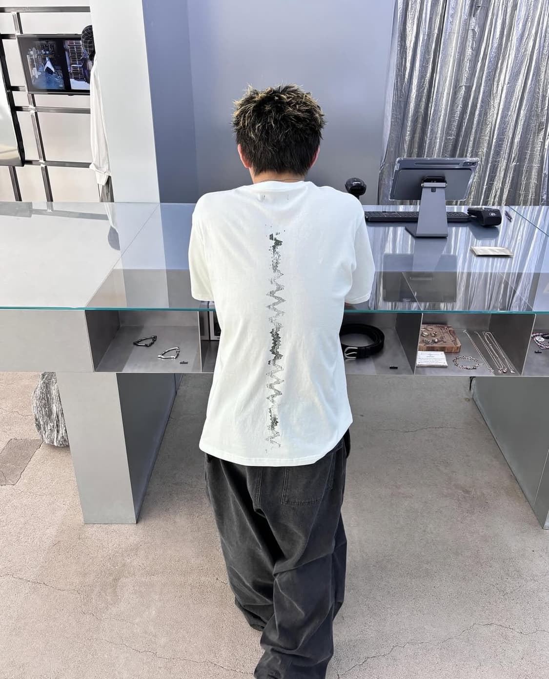 해칭룸 Ghost ID tee 2사이즈 상품이미지2