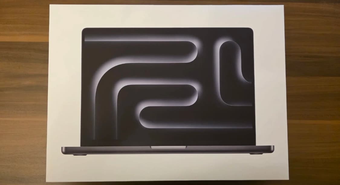 맥북프로14 m5 상품이미지1