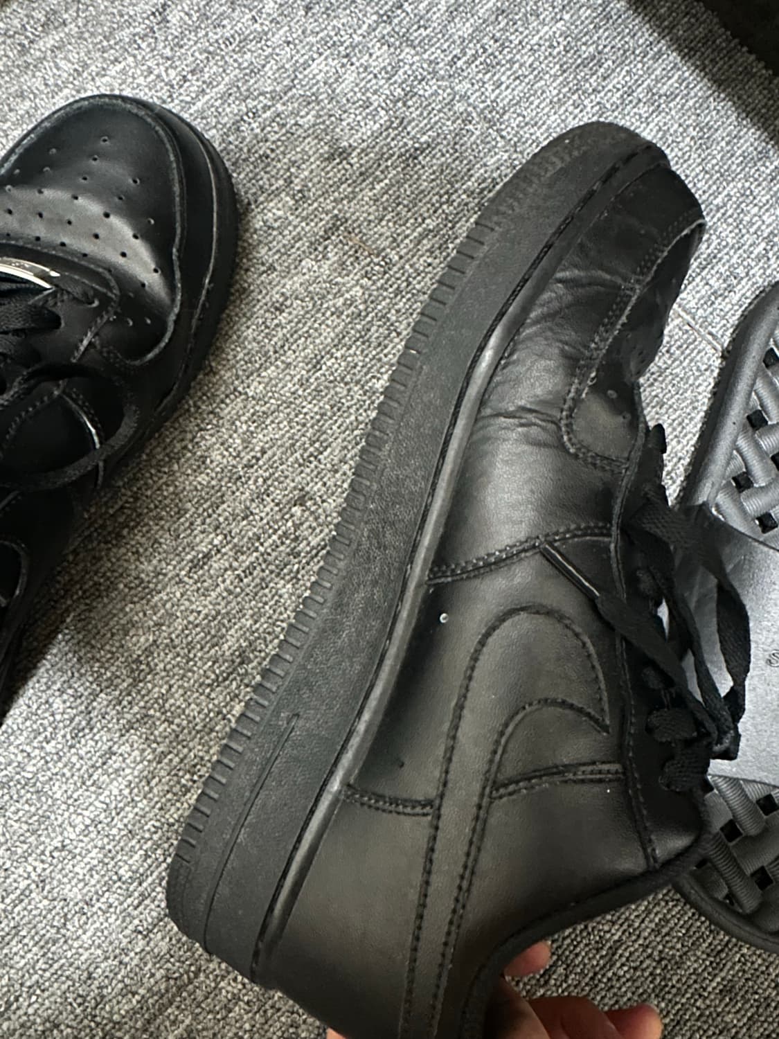 에어포스 트리플블랙 275 상품이미지7