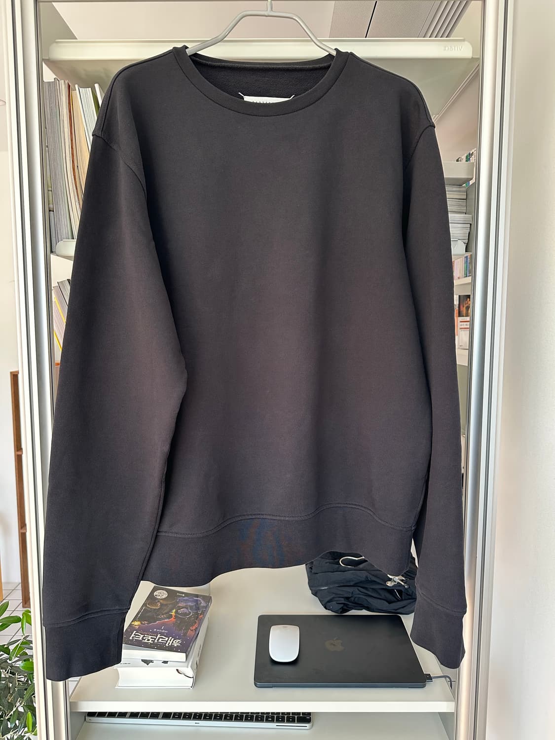 [52]마르지엘라 엘보레더패치 맨투맨 스웨트셔츠 상품이미지1