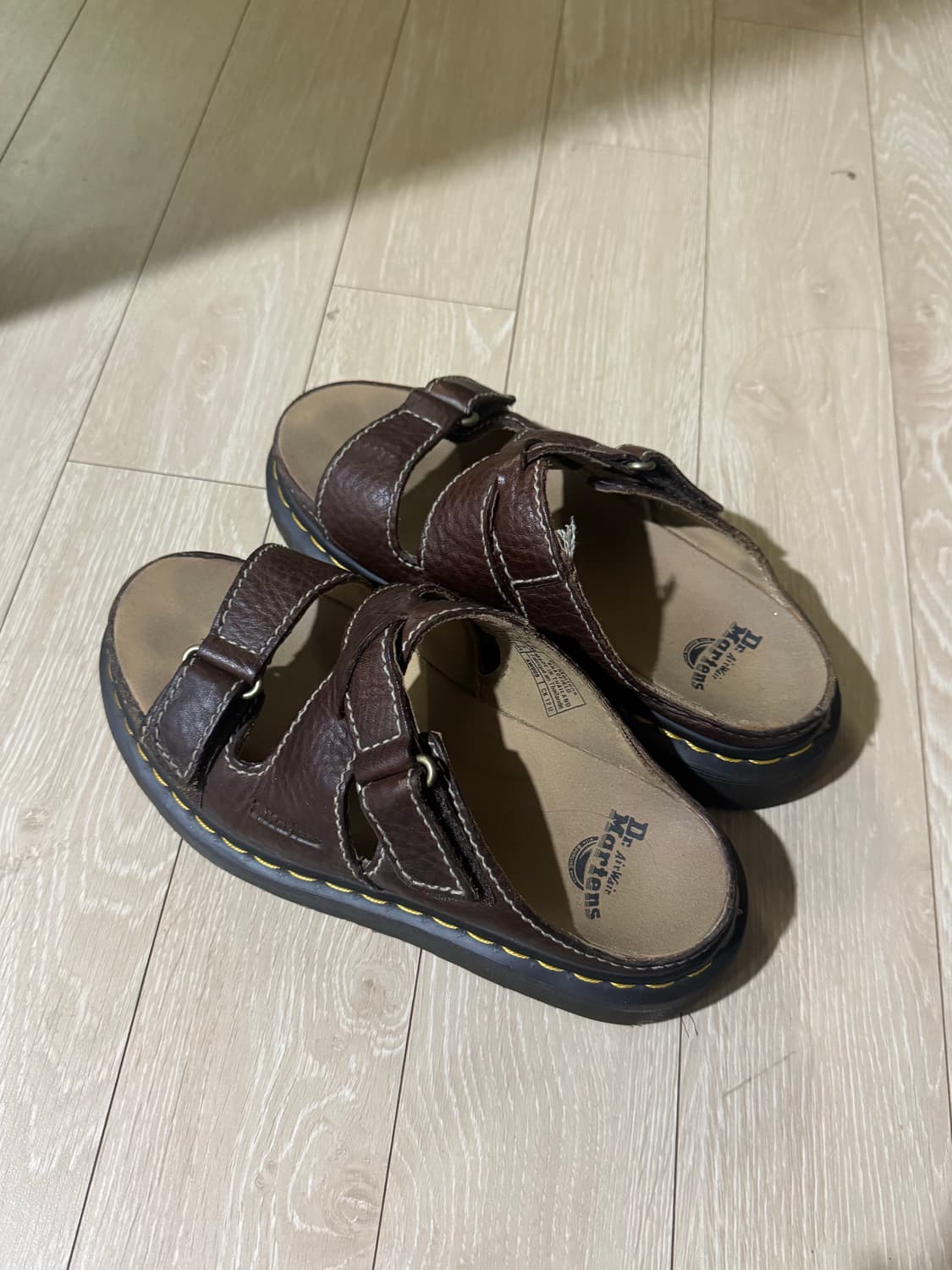 닥터마틴 샌들 245 상품이미지1