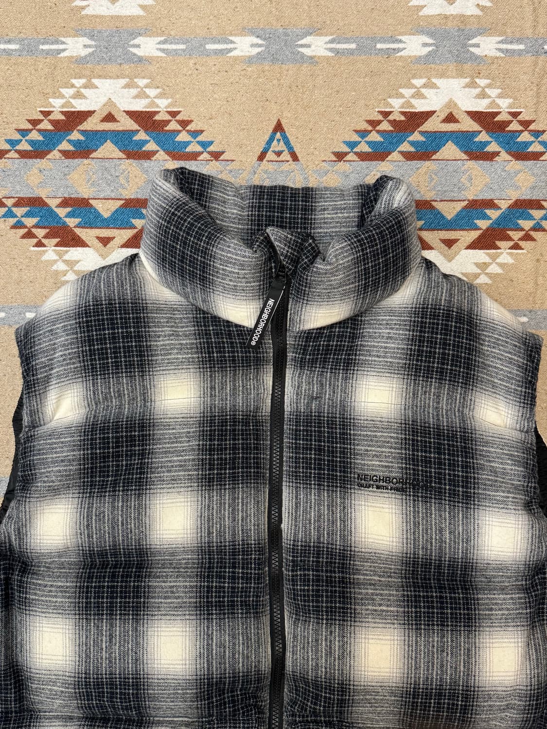 [XL] 네이버후드 x 팬들턴 체크 다운 베스트 블랙  상품이미지3