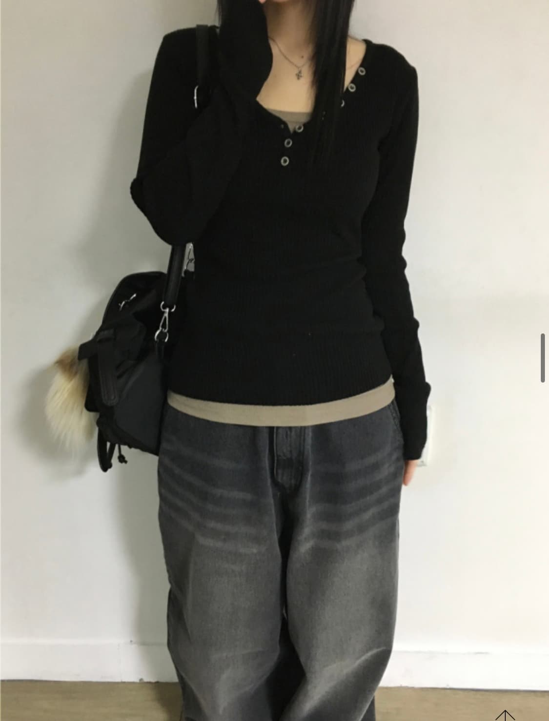 이즈이즈 Is button Kint 니트 블랙  상품이미지2