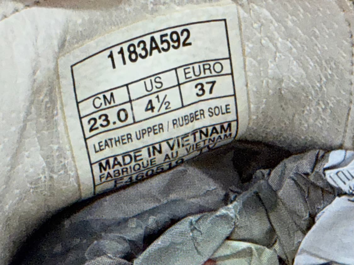 오니츠카타이거 스니커즈 230 상품이미지9