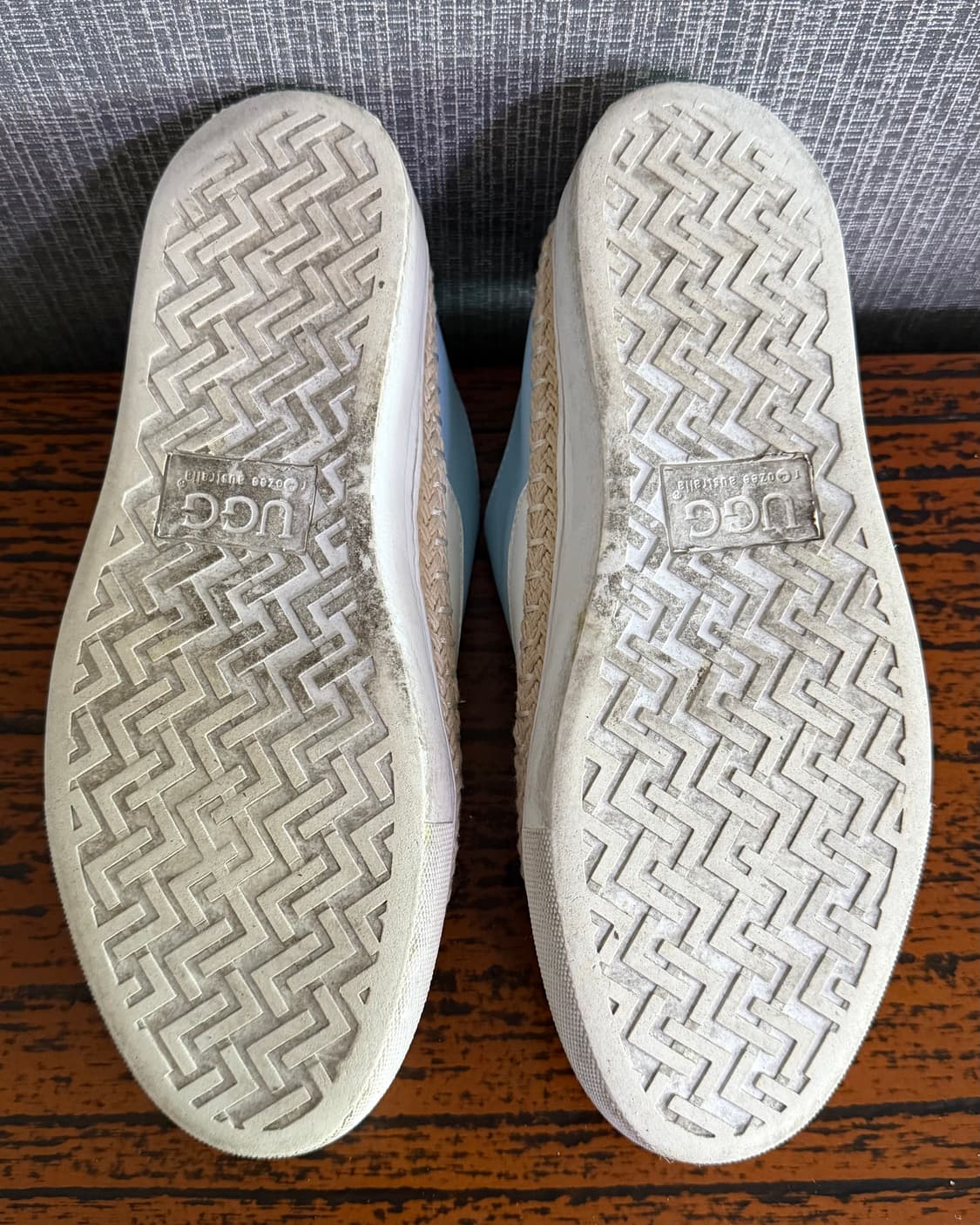 어그 UGG 레더 슬립온 하늘색 흰색 가죽 양털 에스파드류 스니커즈 36 상품이미지8