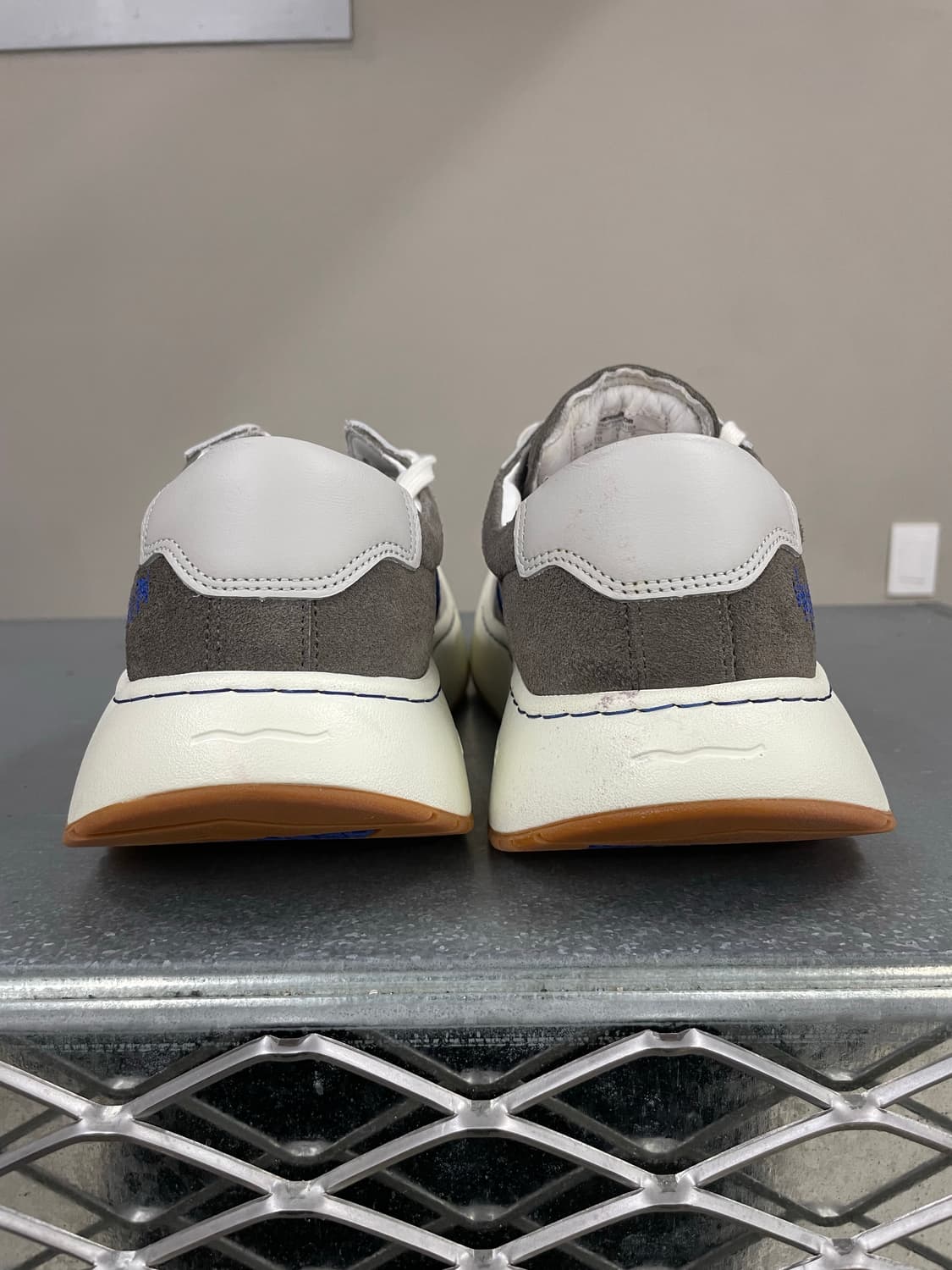 아더에러 로그 바우스 그레이 280 상품이미지3