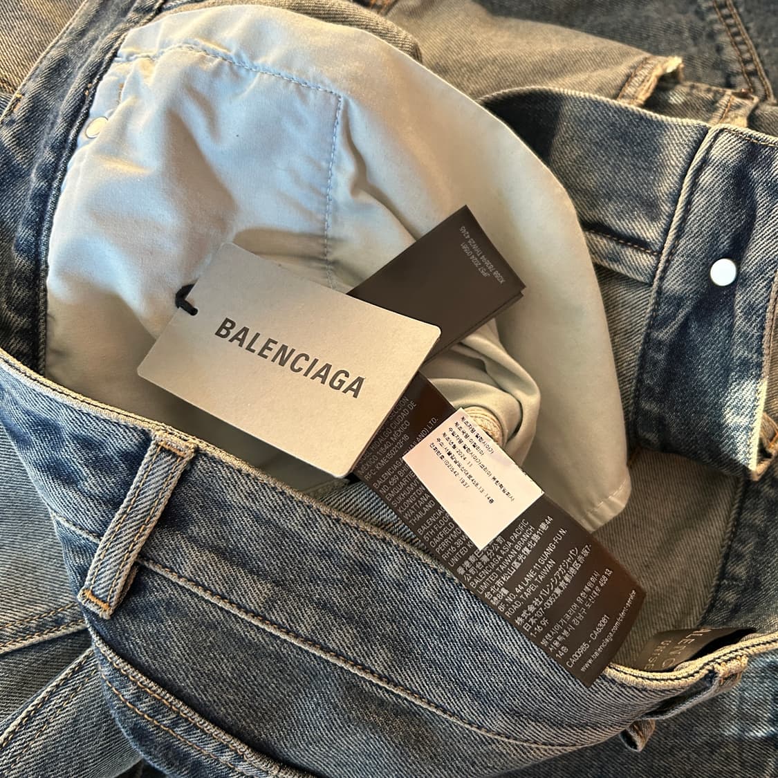 발렌시아가 25SS 플레어드 카고 데님팬츠 상품이미지9