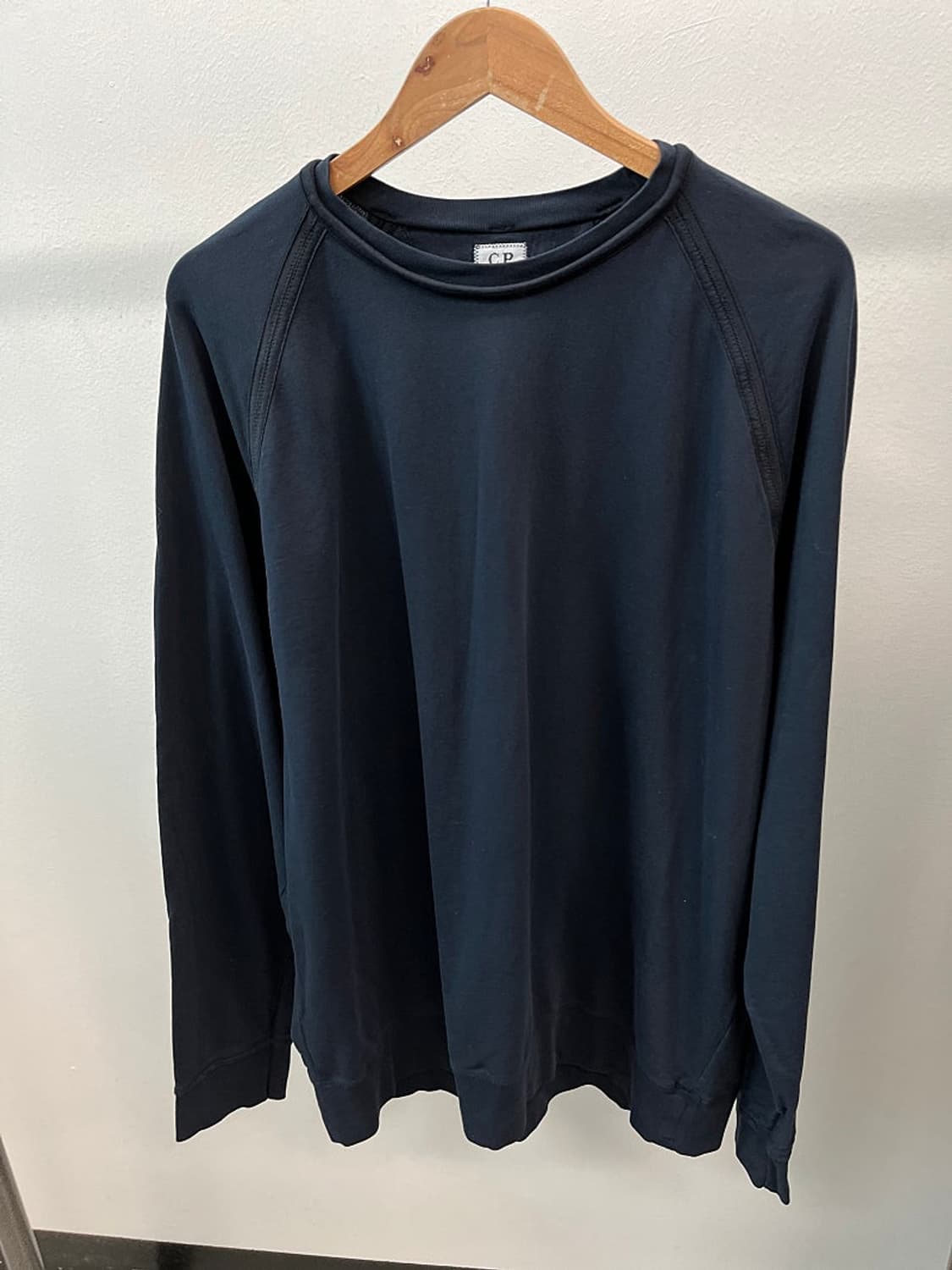 115) CP컴퍼니 소매자수 맨투맨  상품이미지2