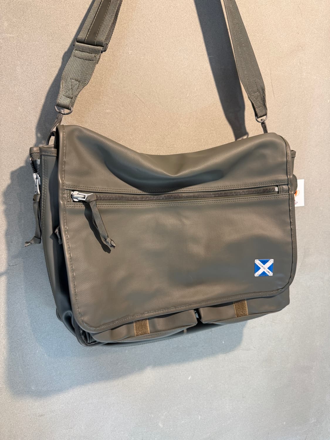 요시다포터 러기지라벨 크로스백 상품이미지3
