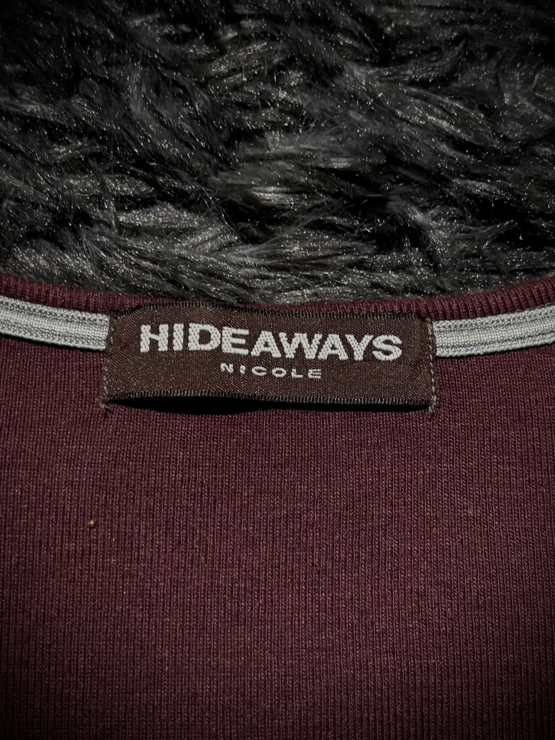 HIDEAWAYS 버건디 실버 고딕 프린팅 반팔 티셔츠 상품이미지9