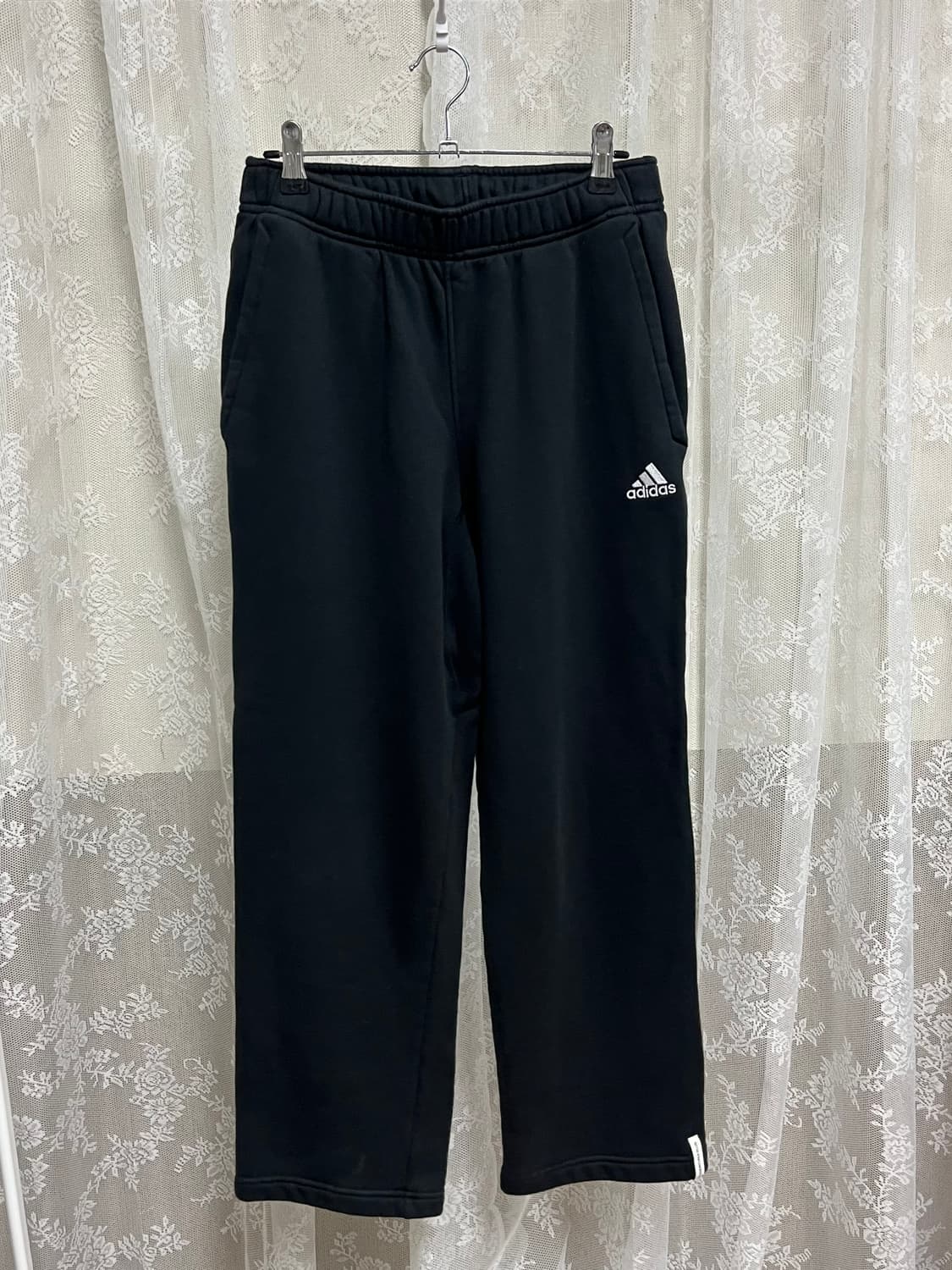 S) 아디다스 에센셜 플러스 트레이닝 팬츠 블랙 상품이미지1