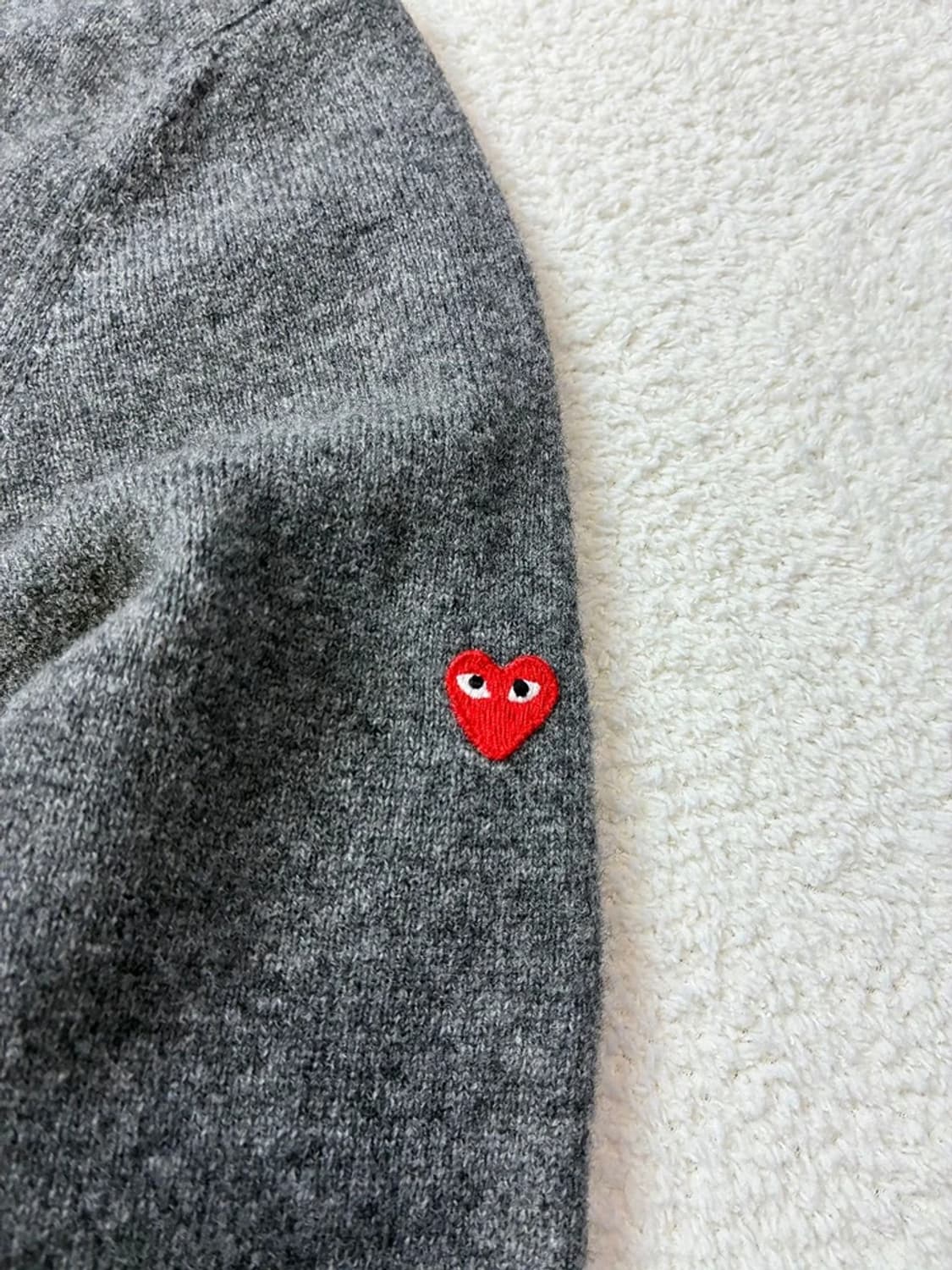 꼼데가르송 미니 와펜 니트 울 가디건 PN5867    상품이미지3