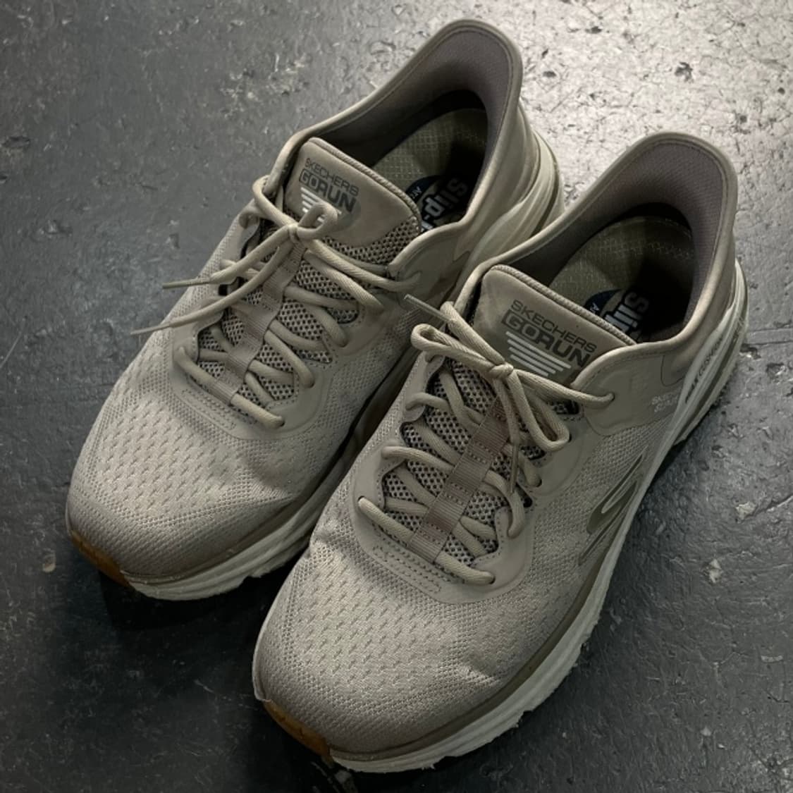 280 스케처스 고런 맥스쿠셔닝 런닝화 상품이미지3