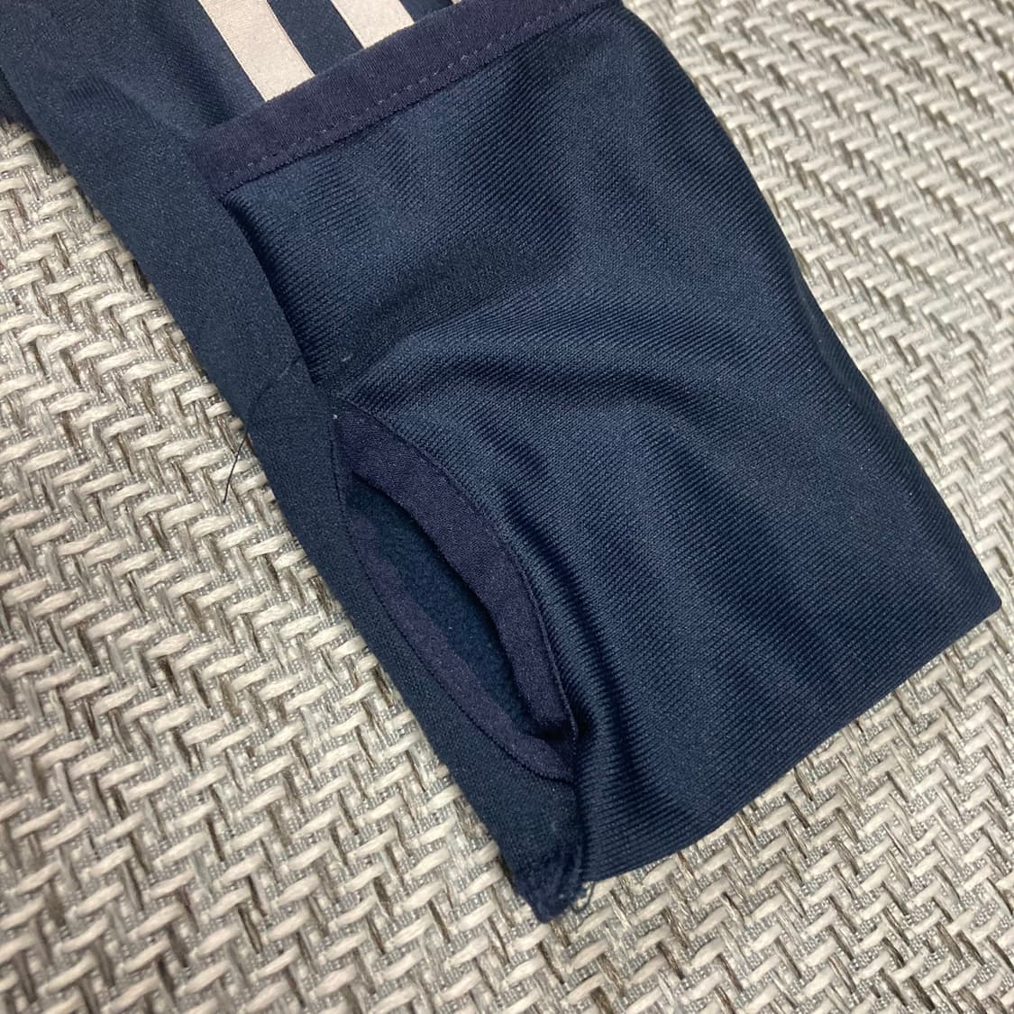 (110)아디다스 모크넥 런닝 기모 저지티 상품이미지3