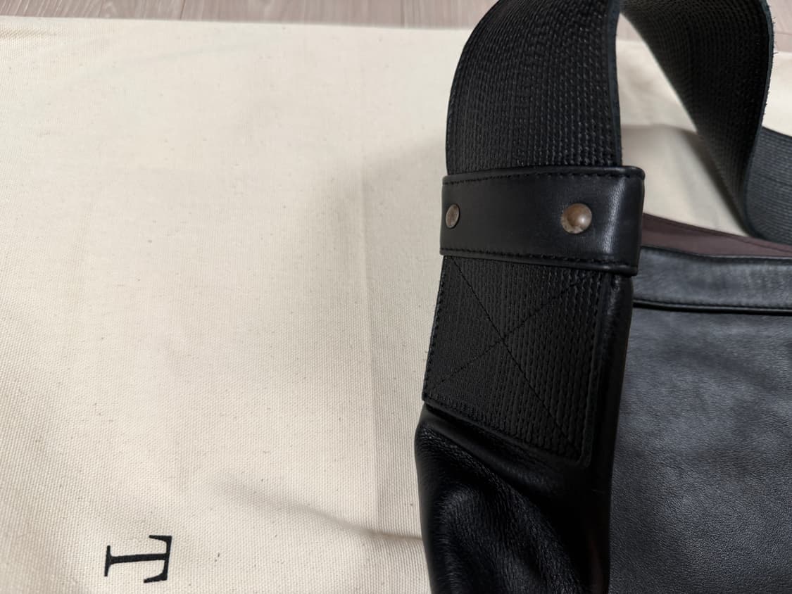 타이가 타카하시 뉴스보이백 소가죽 상품이미지3