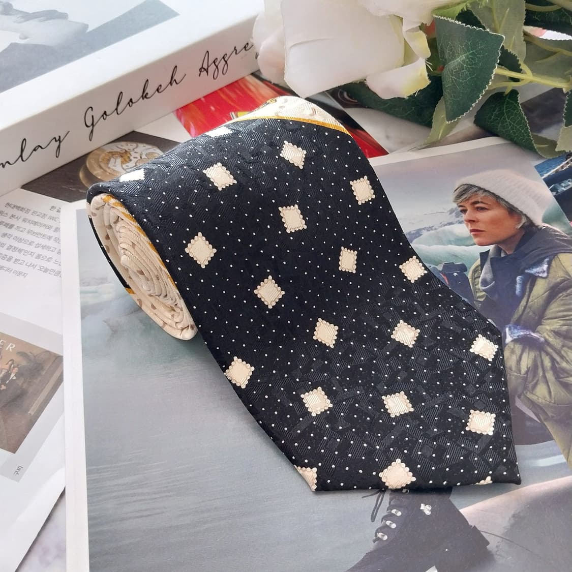 아쿠아스큐텀 아이보리 & 블랙 패턴 넥타이 9.5cm A+등급 K2587 상품이미지4