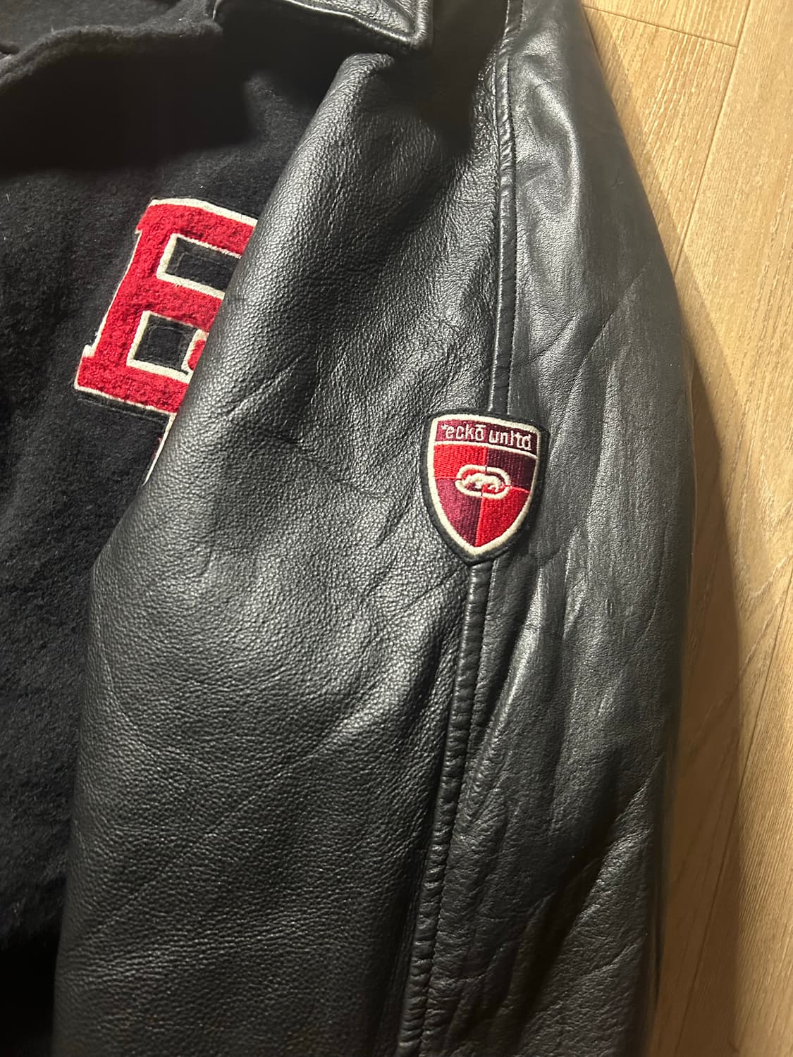 에코 언리미티드 바시티 자켓 상품이미지6