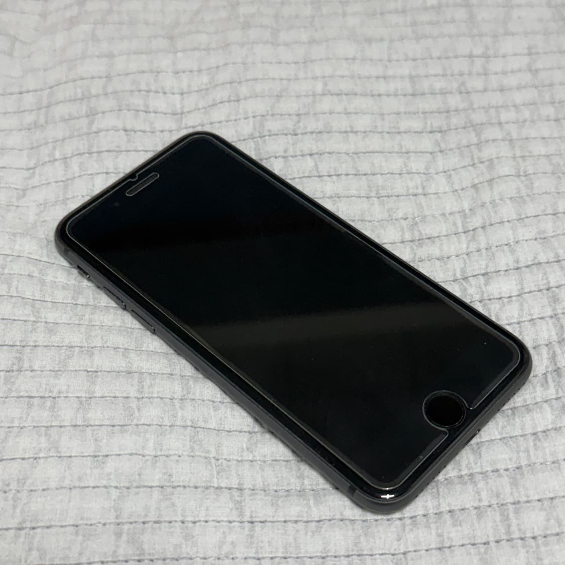 아이폰8 블랙 64gb (실버랑 교환 가능) 상품이미지3