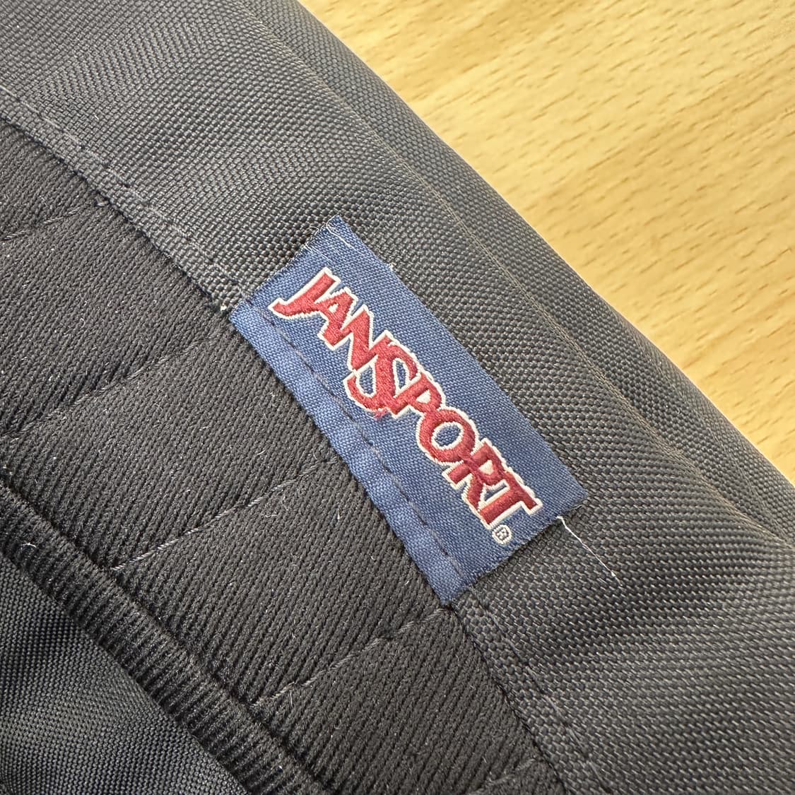 잔스포츠 엔보이 백팩 블랙 상품이미지7