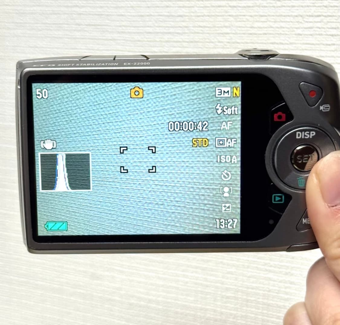 (아일릿 모카, 르세라핌 은채) 카시오 엑슬림 Z2000 실버 상품이미지5