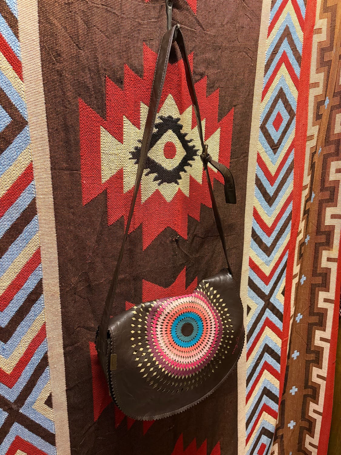 leather ethnic shoulder bag  / 에스닉 숄더 백 상품이미지2
