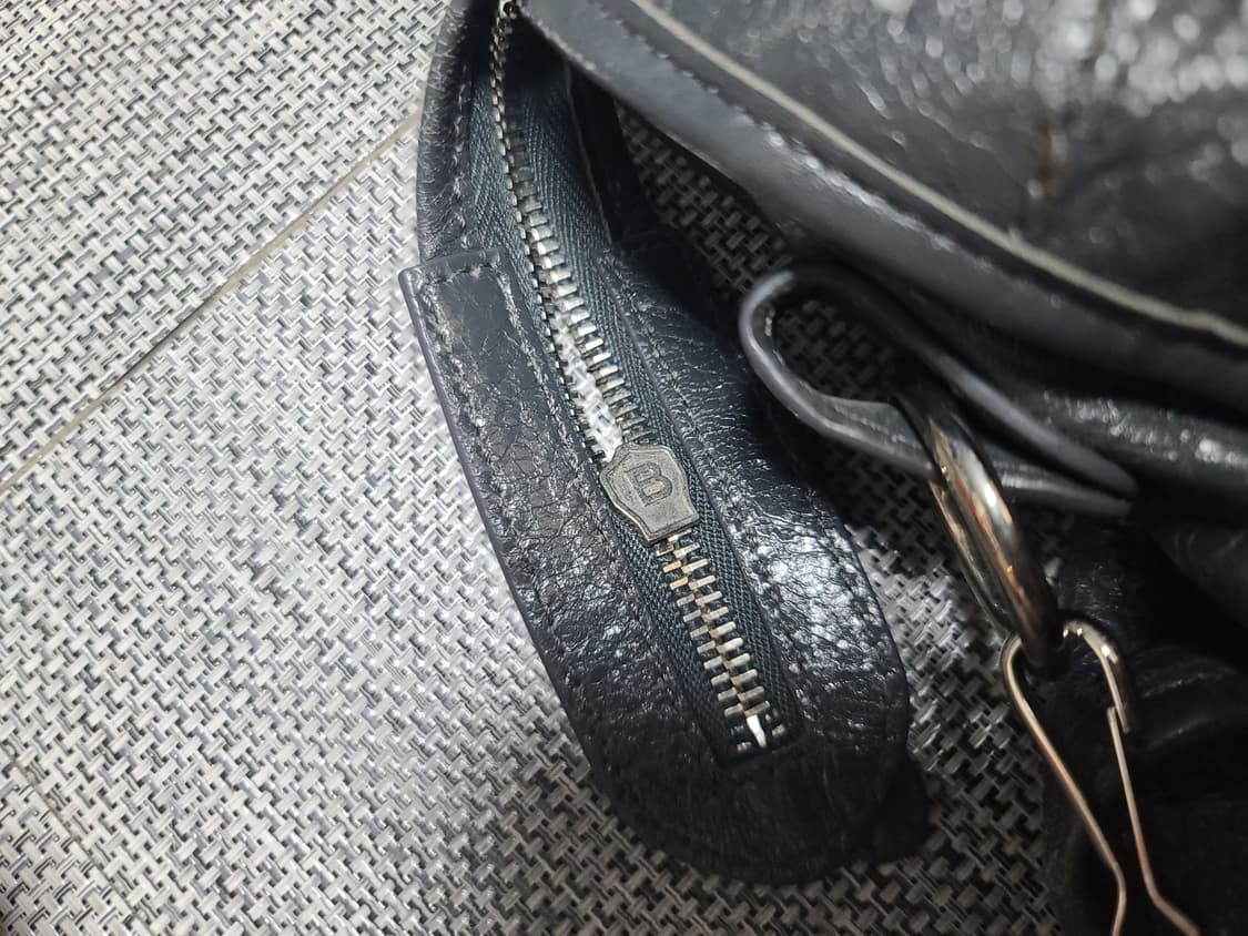 발렌시아가 모터백 미디움 숄더백 시티백 토트백 상품이미지8