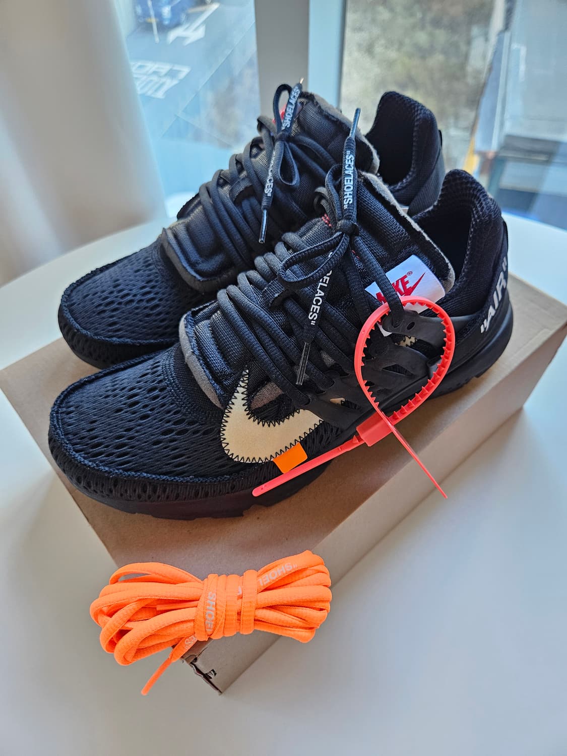 나이키 × 오프화이트 더텐 프레스토 블랙 270 새제품 상품이미지1