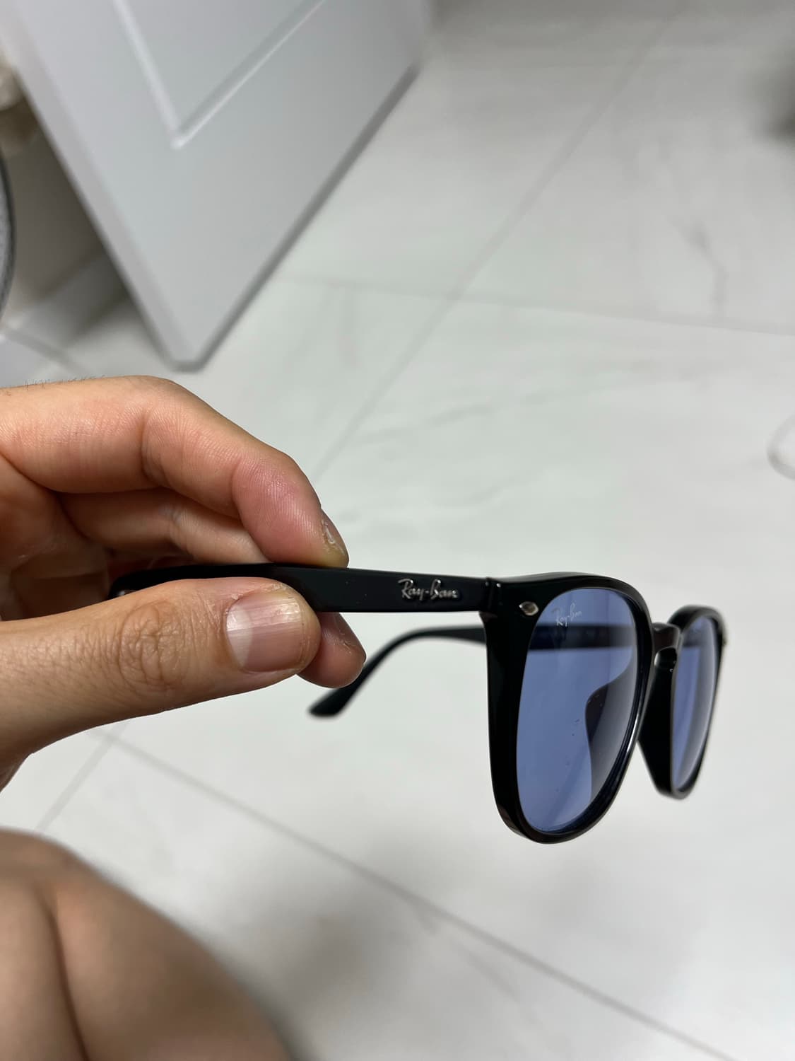 레이벤 (Rayban) 선글라스 (무도수 파란렌즈) 상품이미지4