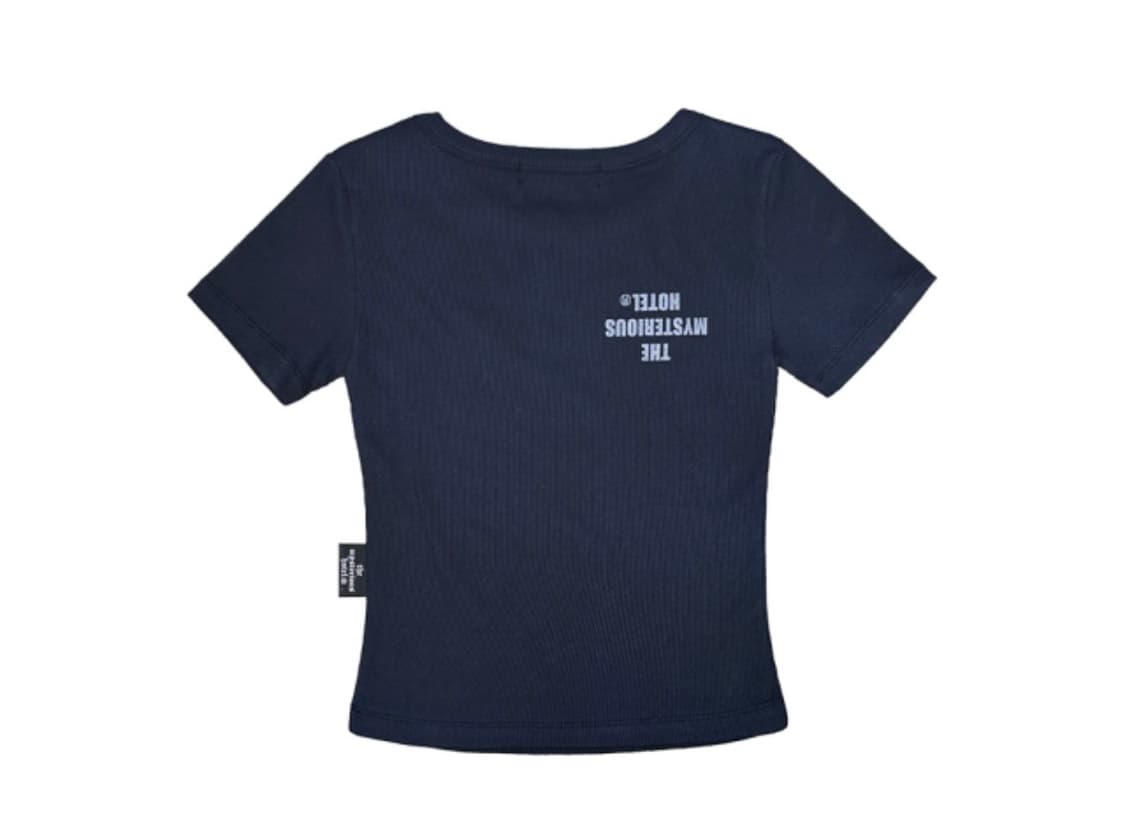 더미스테리어스호텔 슬림 로고 티 상품이미지5