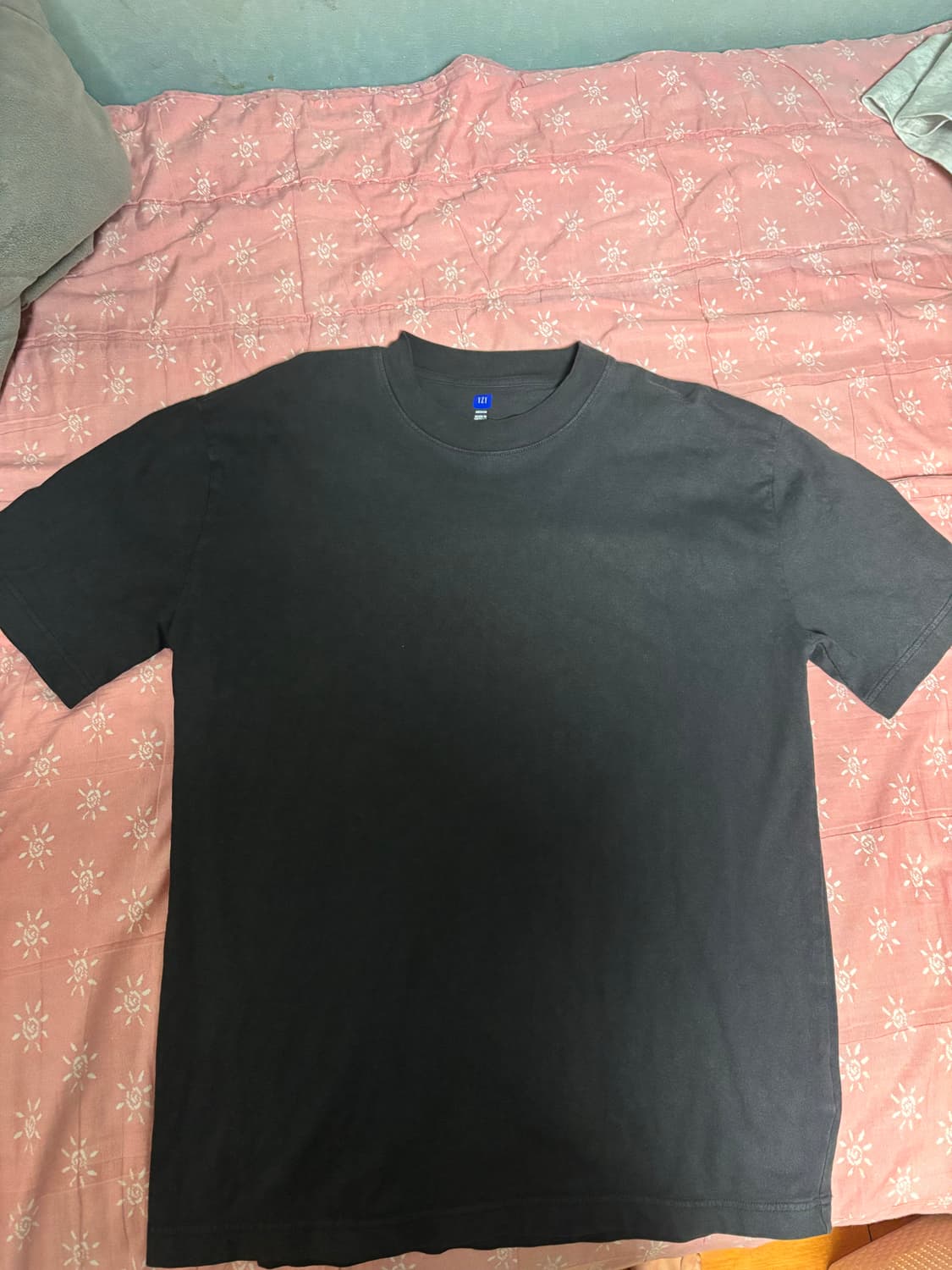 이지갭 반팔티 블랙 M사이즈 실착1회 새상품급 판매 상품이미지2