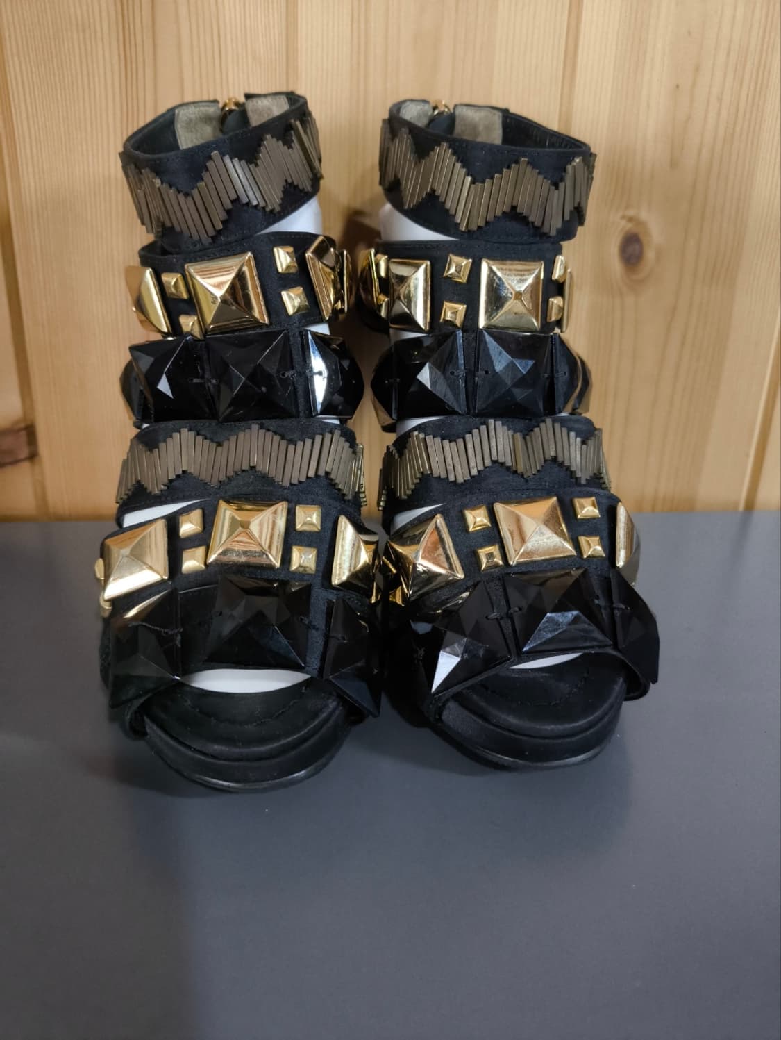 230mm 슈콤마보니 비즈 스터드 구두 힐 상품이미지3