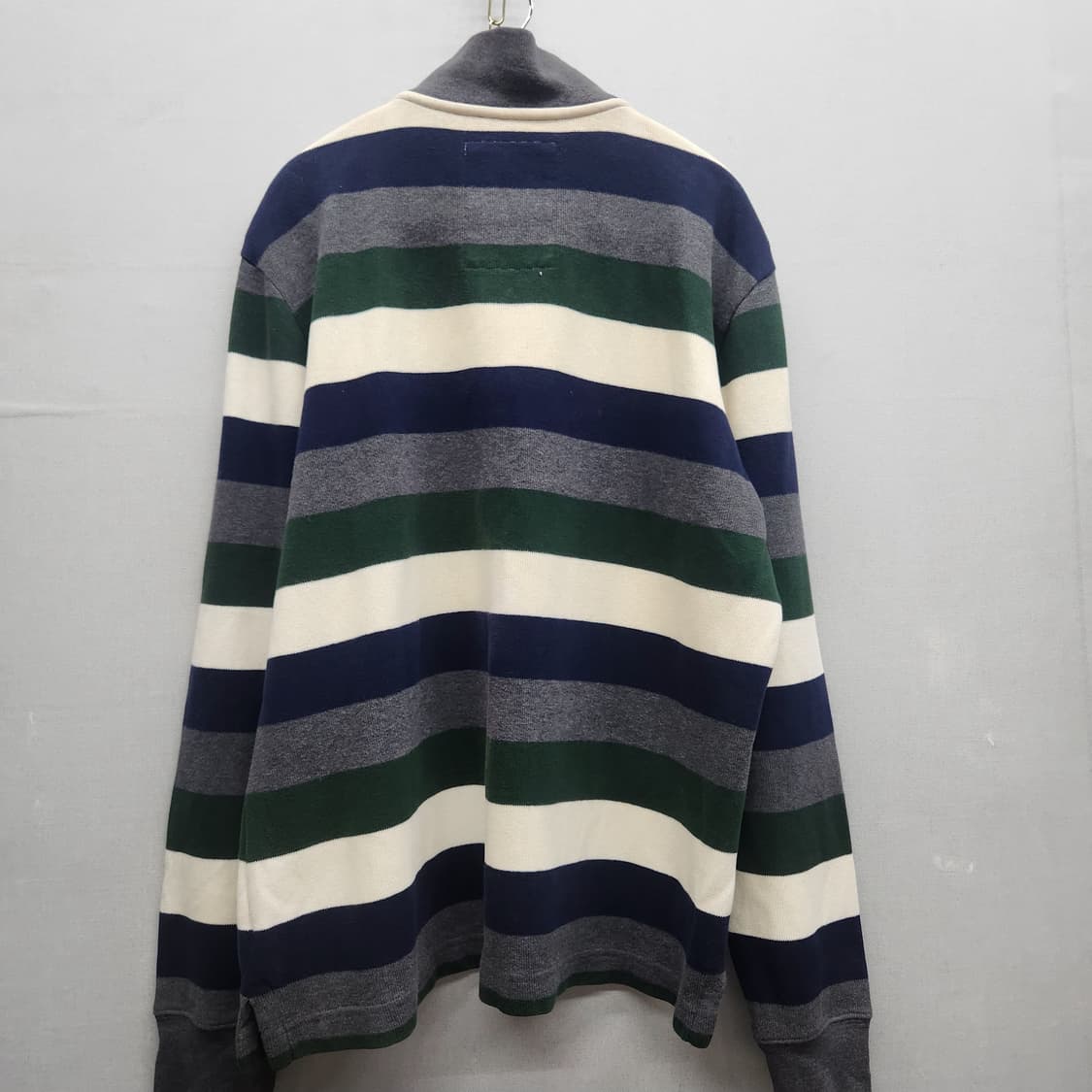 헤지스 멀티 스트라이프 반집업 니트 L 상품이미지3