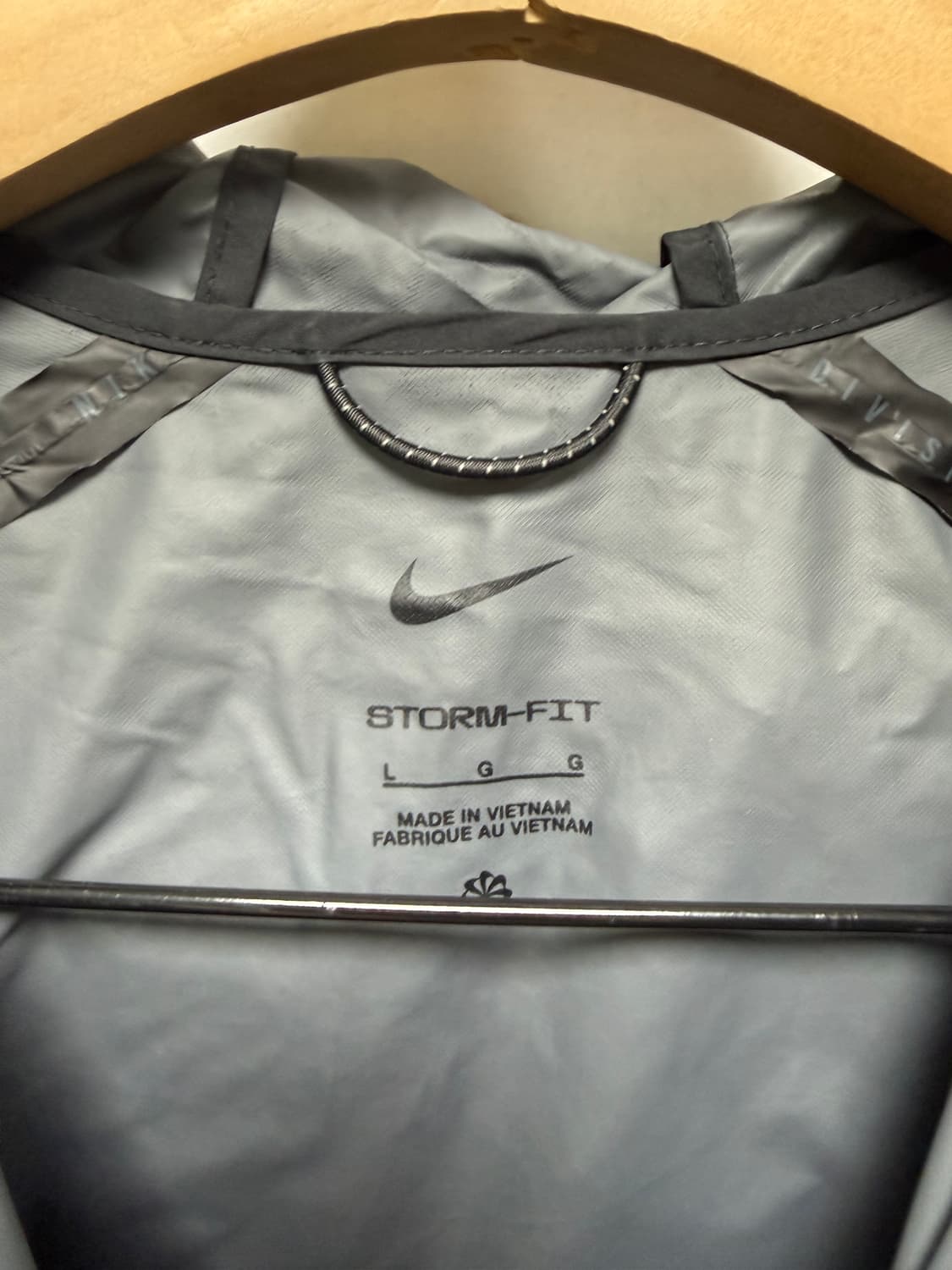 나이키 스톰-핏 러닝 디비전 바람막이 상품이미지3