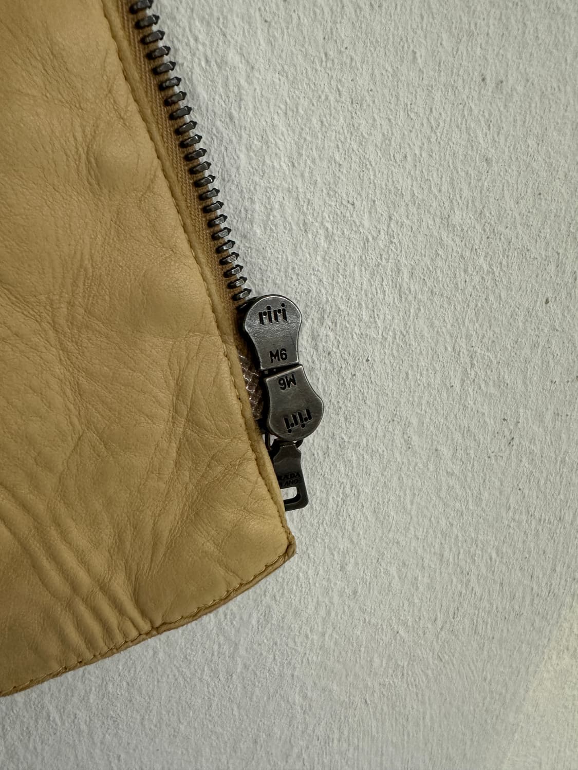 프라다 2000s 베이지 램스킨 레더 크롭자켓 상품이미지9