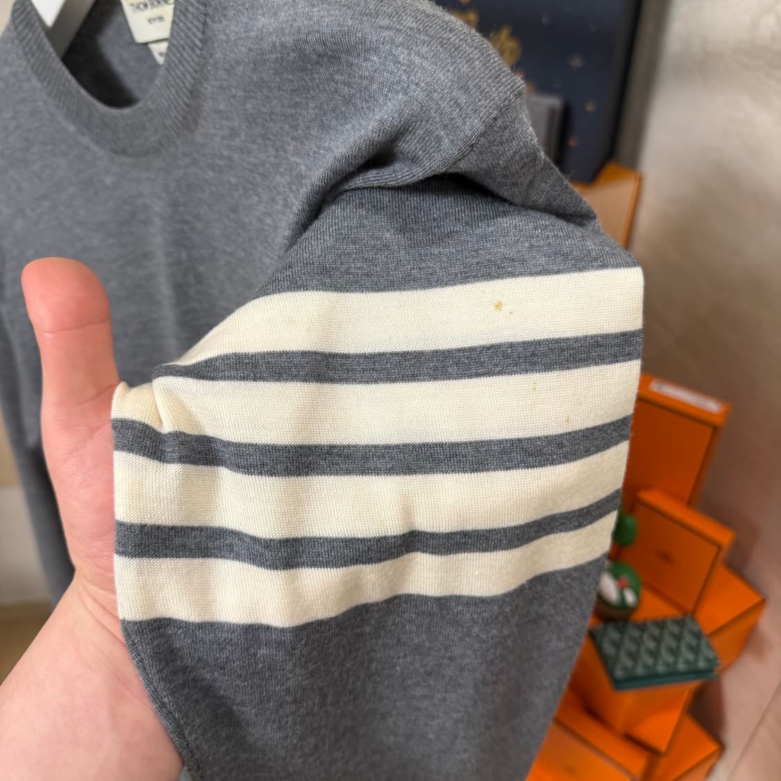 [4사이즈]톰브라운 사선 울 그레이 니트 상품이미지3