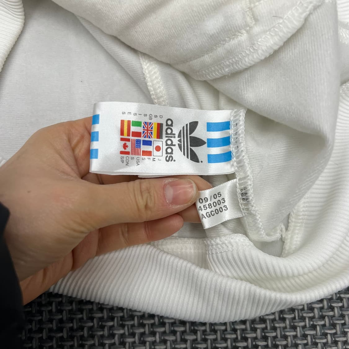 착샷O 아디다스 흰초 져지 상품이미지3