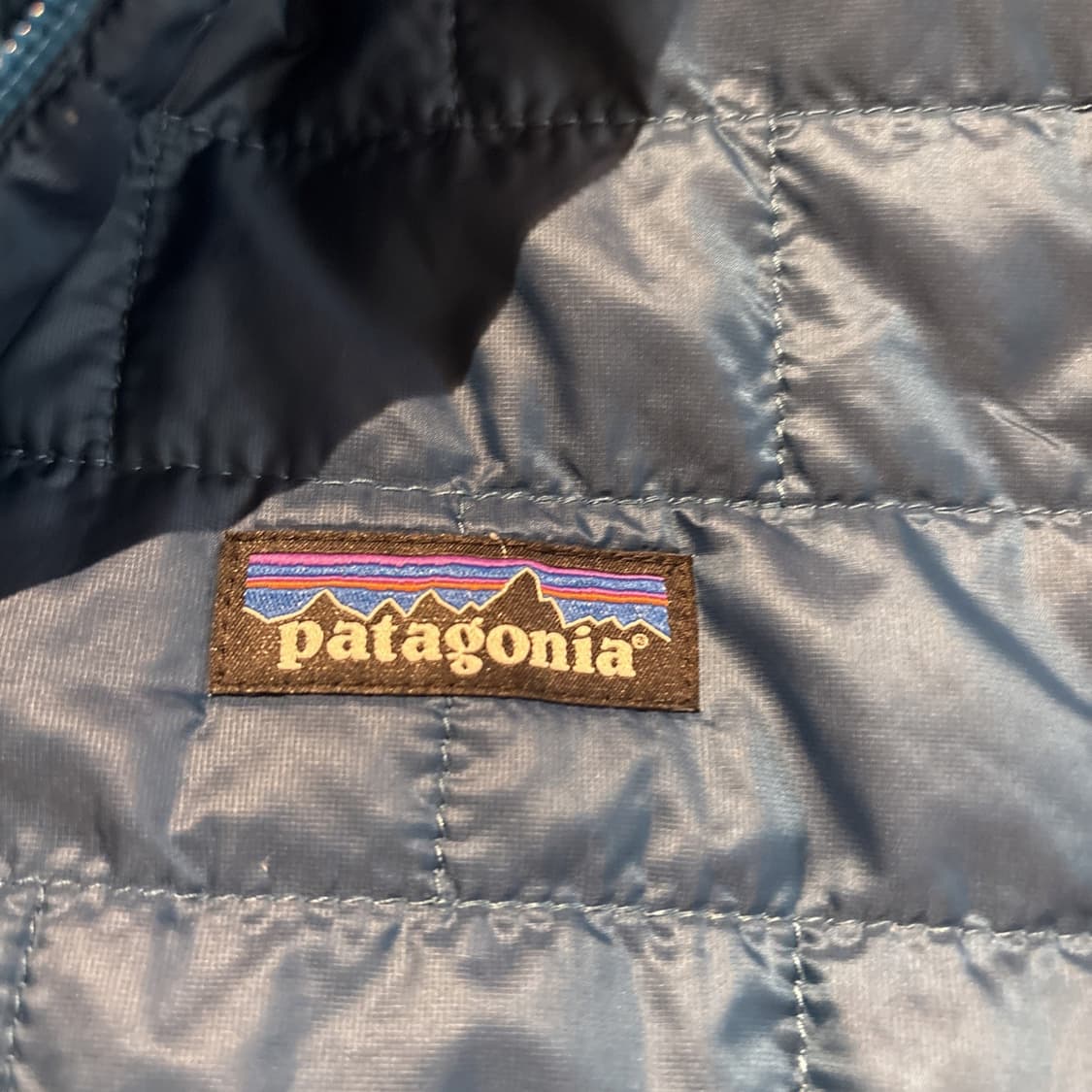 파타고니아 나노 퍼프 후디 경량패딩 상품이미지3