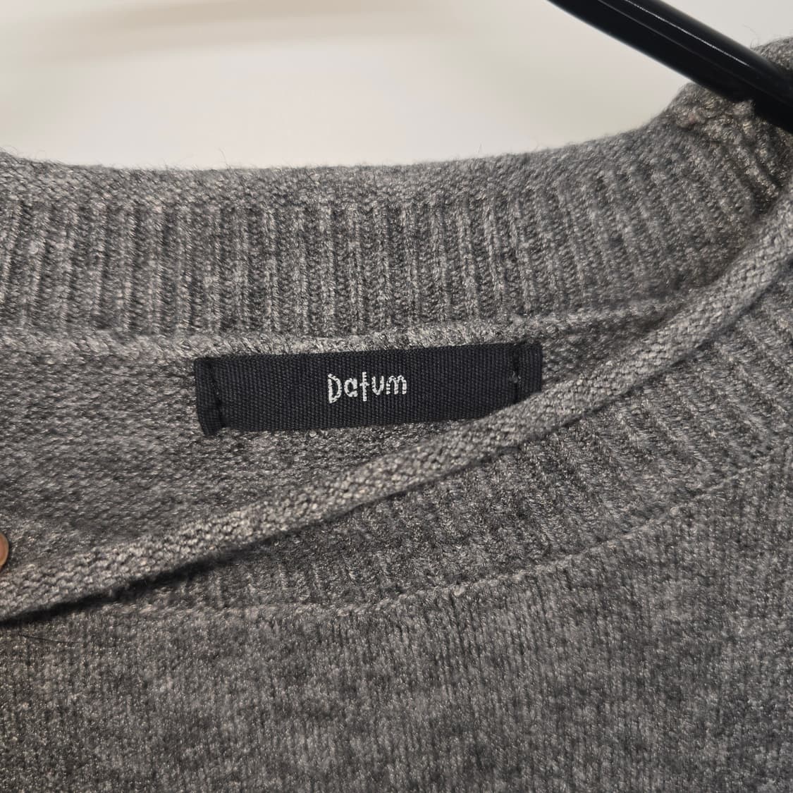 선플라워 자수 회색 스웨터 FREE 상품이미지9