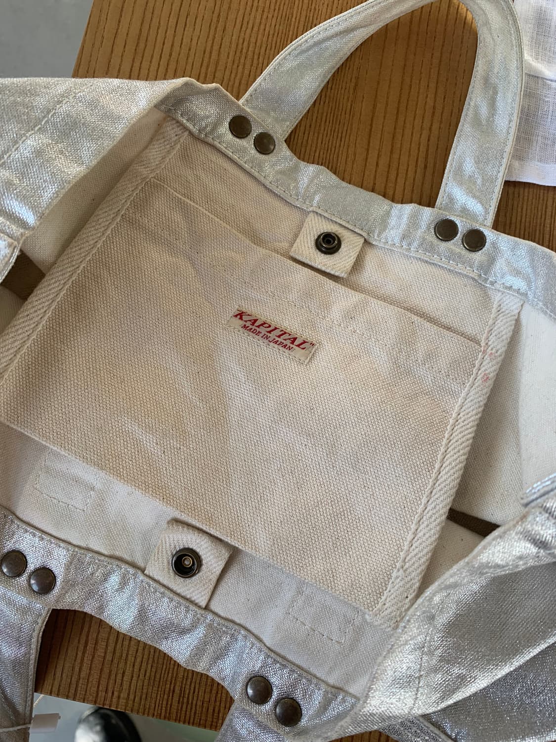 Kapital 캐피탈 실버 핸드백 상품이미지3