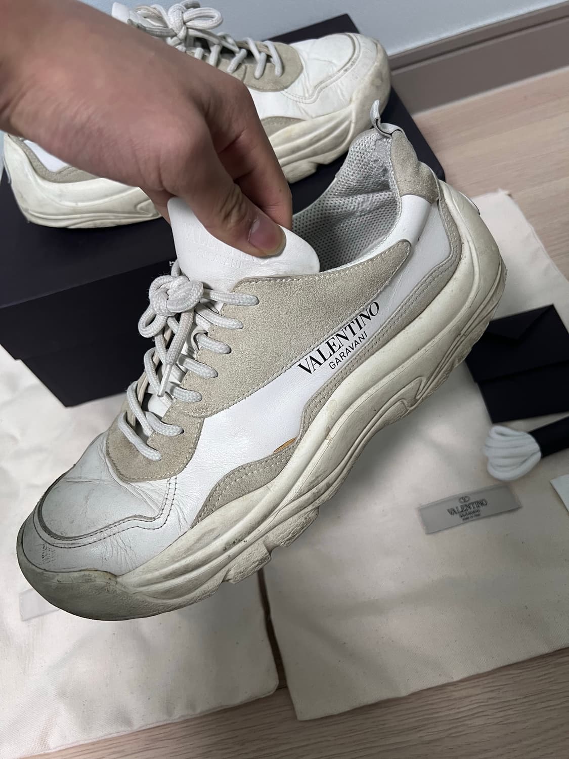 발렌티노 검보이 스니커즈 풀구성 275 상품이미지2