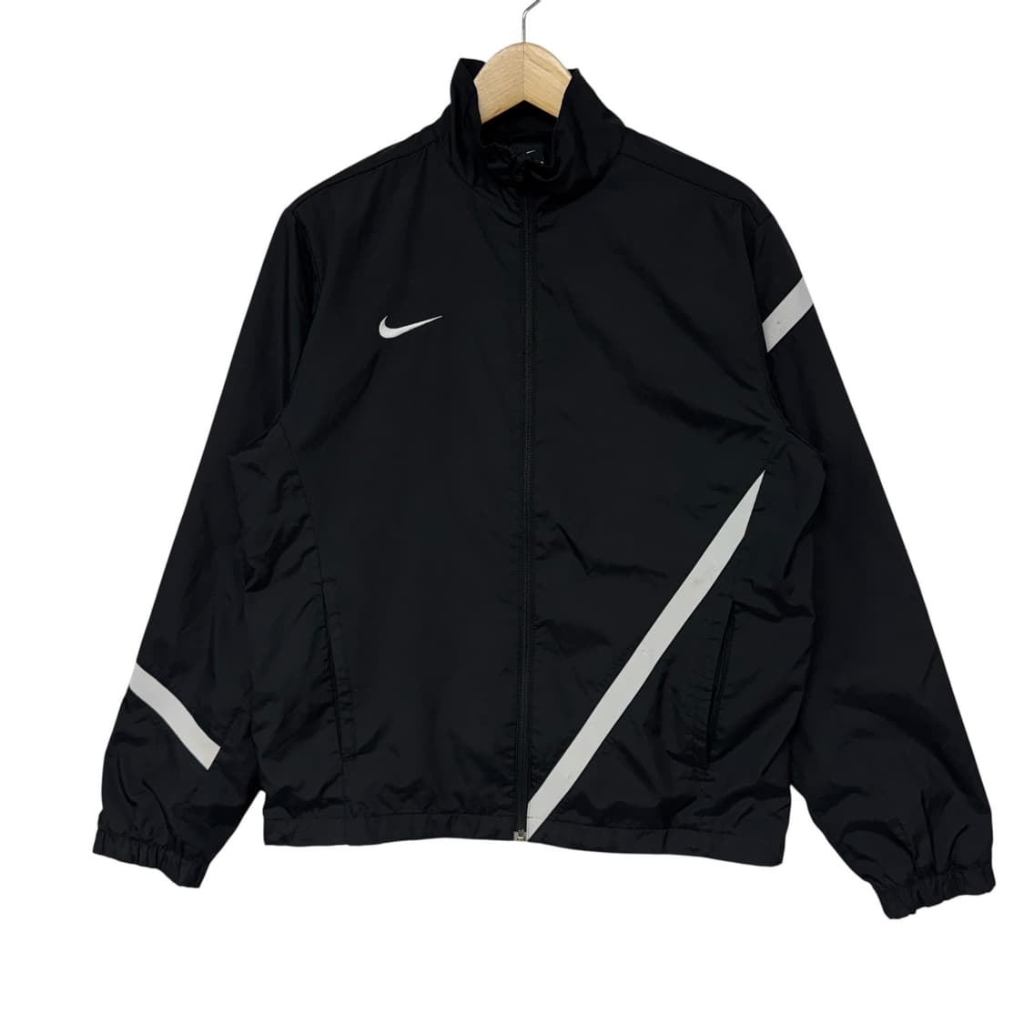 나이키 스우시 바람막이 자켓 상품이미지1