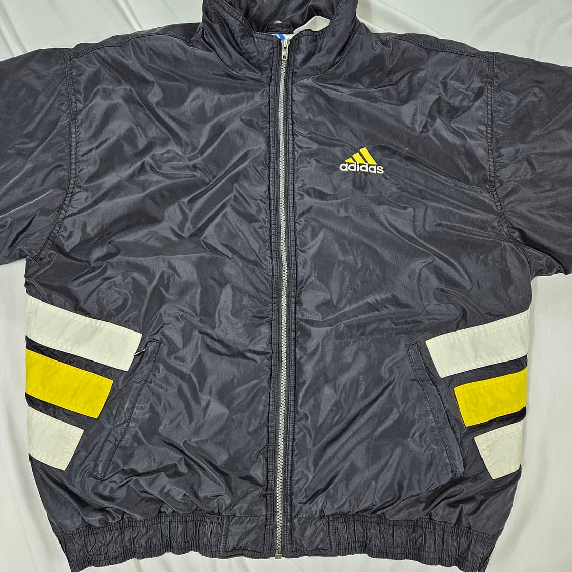 90s 아디다스 올드스쿨 빅로고 점퍼 상품이미지3