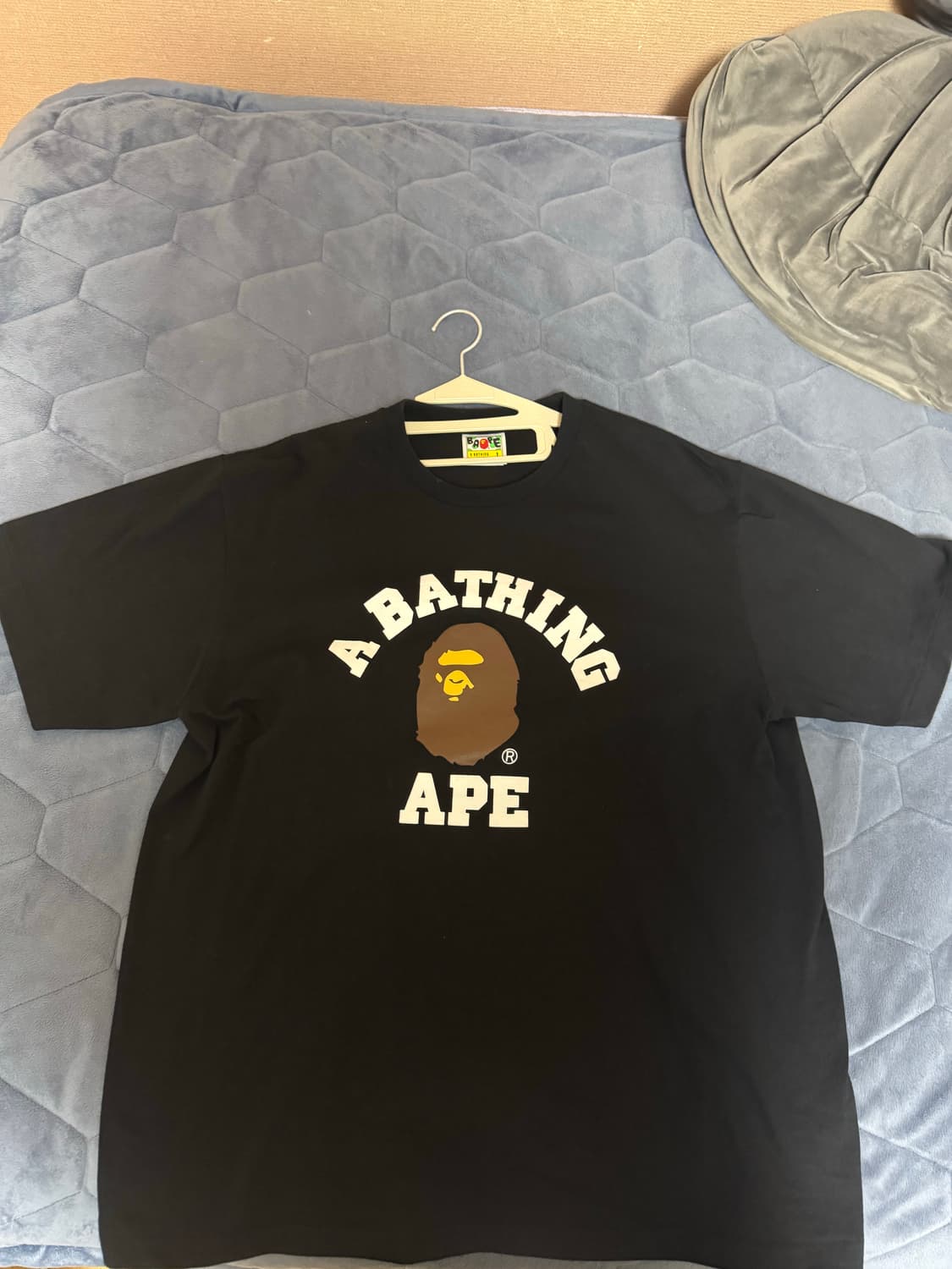 베이프 반팔 티셔츠 판매합니다 상품이미지1